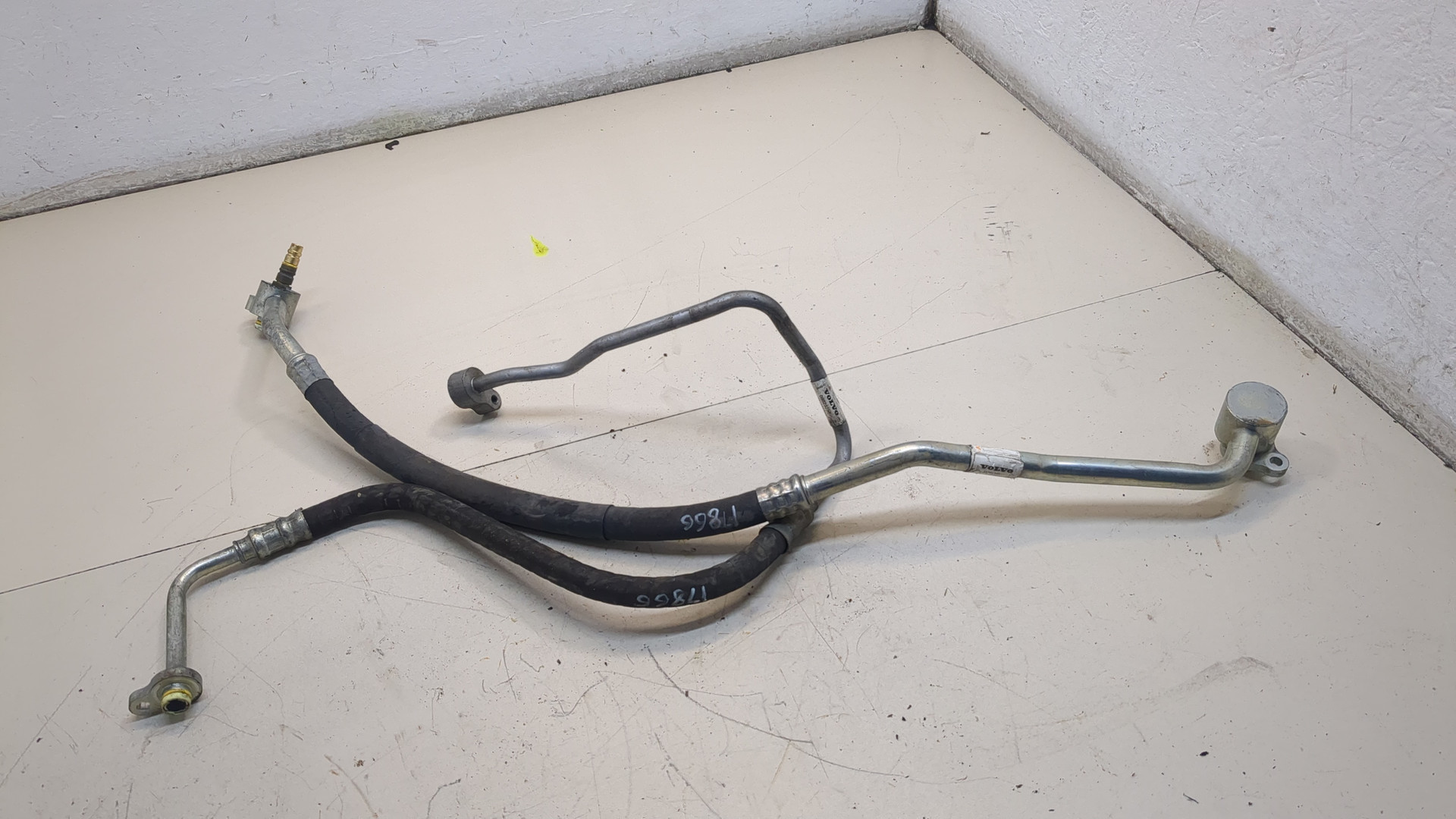 Трубка масляная