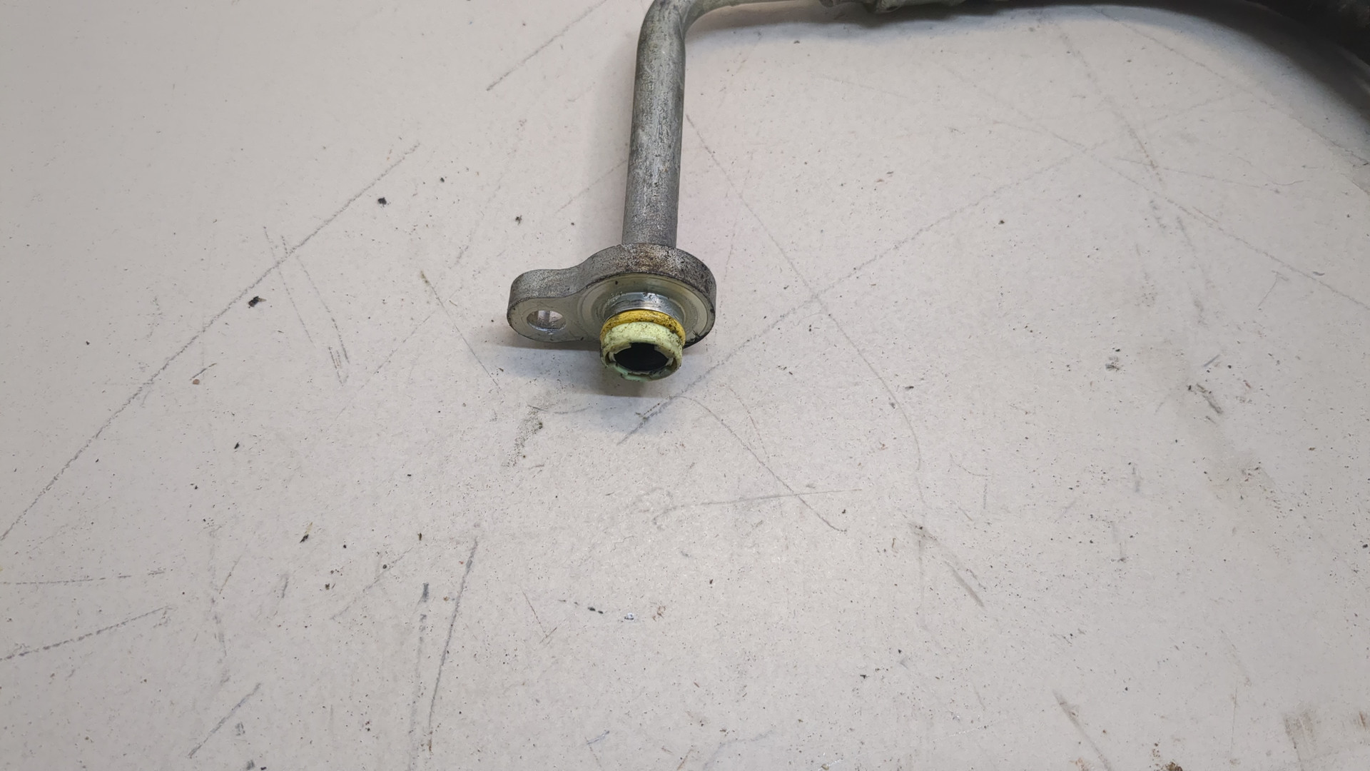 Трубка масляная