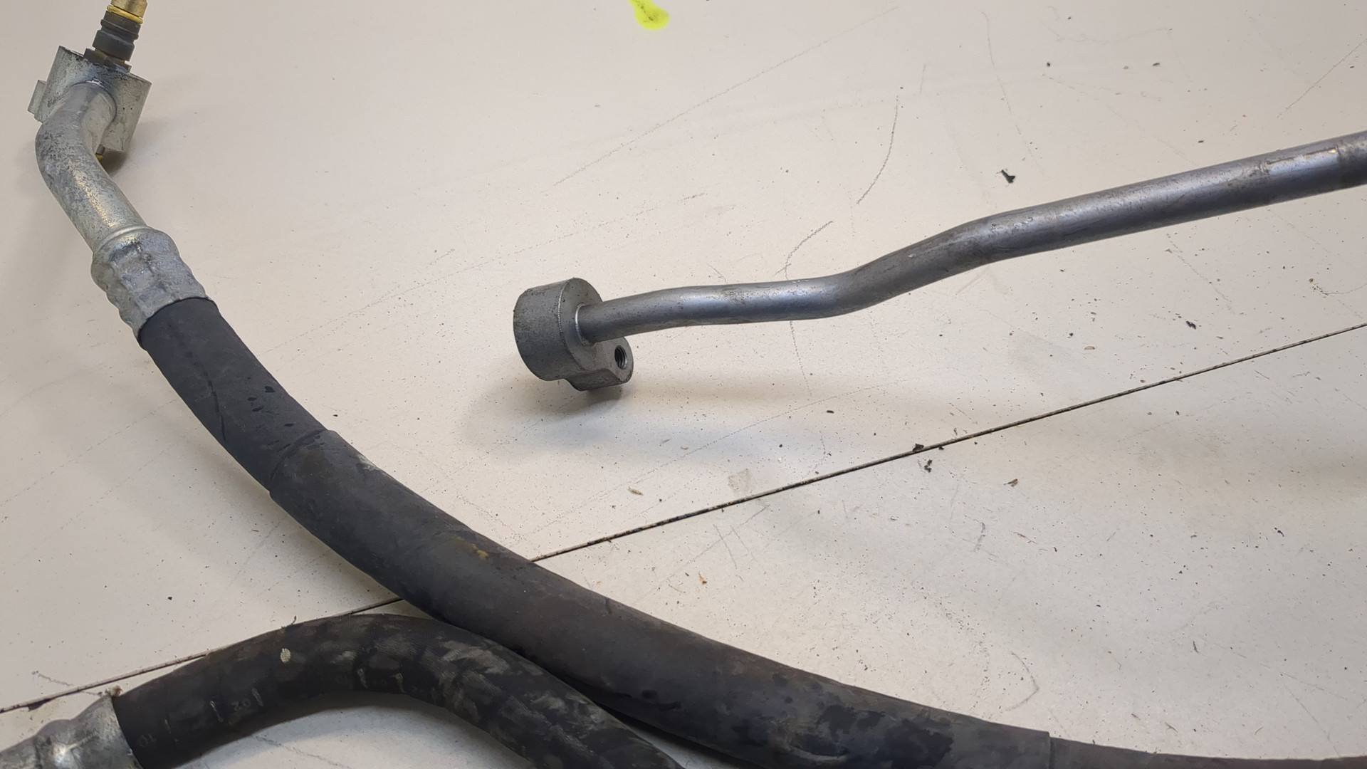 Трубка масляная