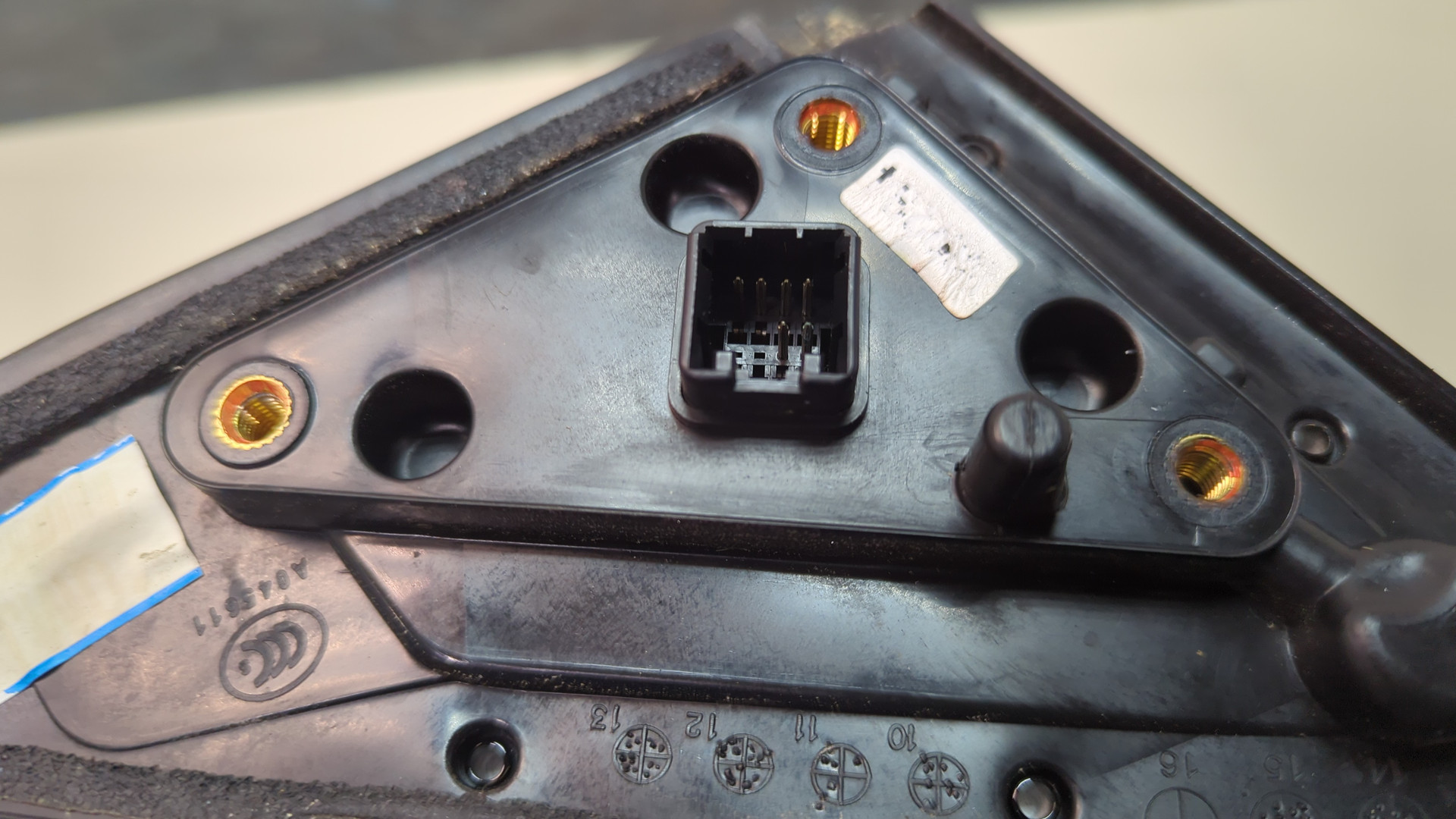 Зеркало левое электрическое