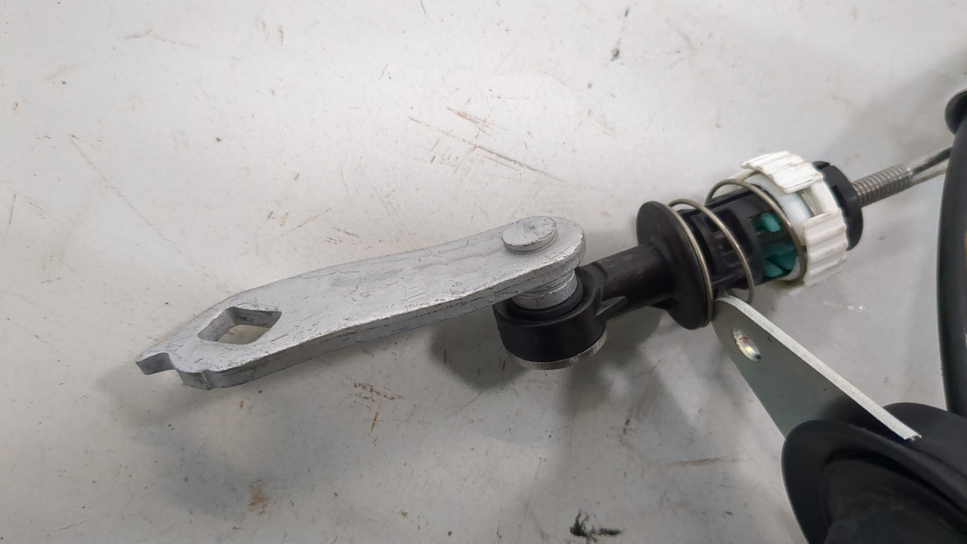 Трос КПП (выбора/переключения передач)