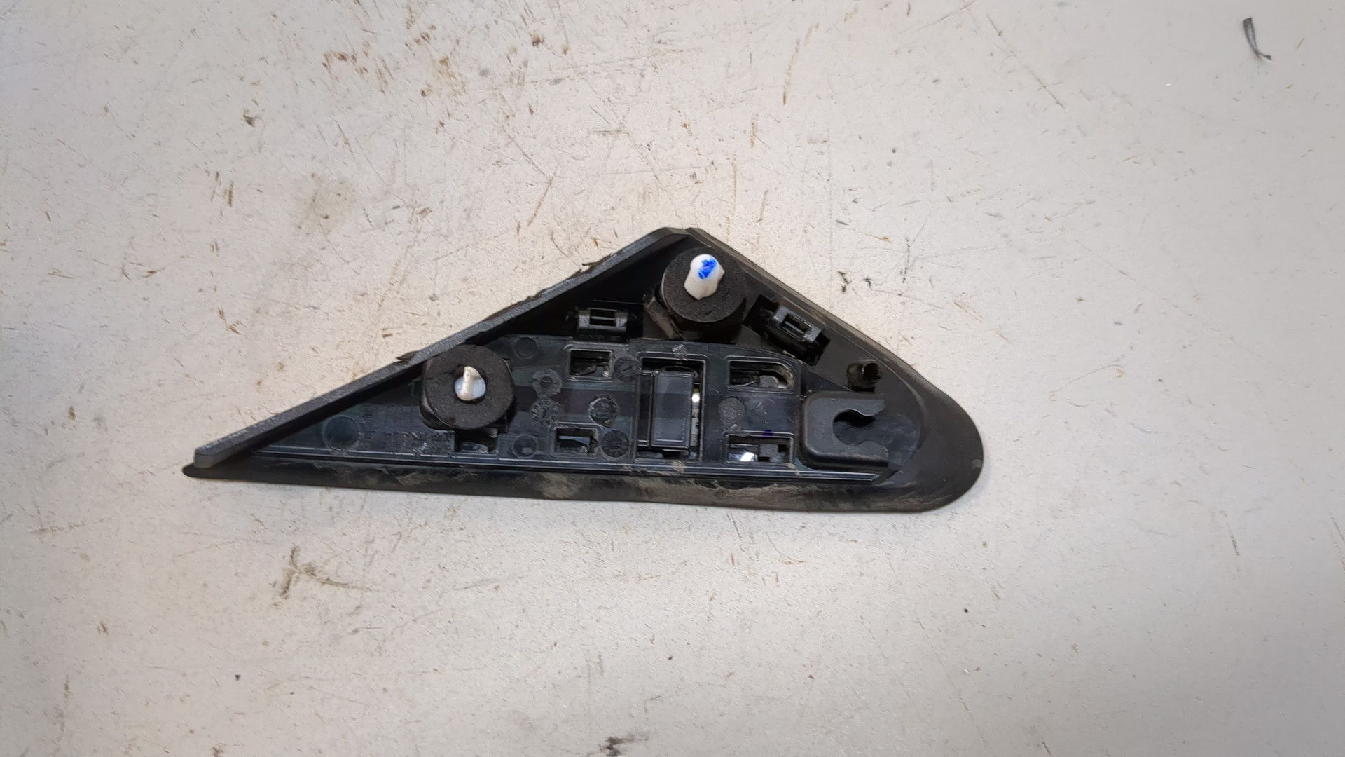 Накладка (кузов наружные)