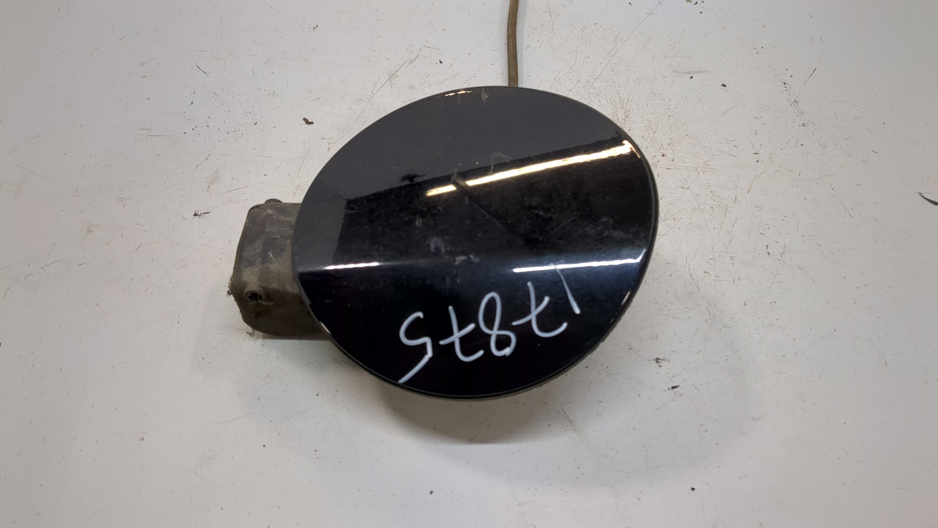 Лючок бензобака