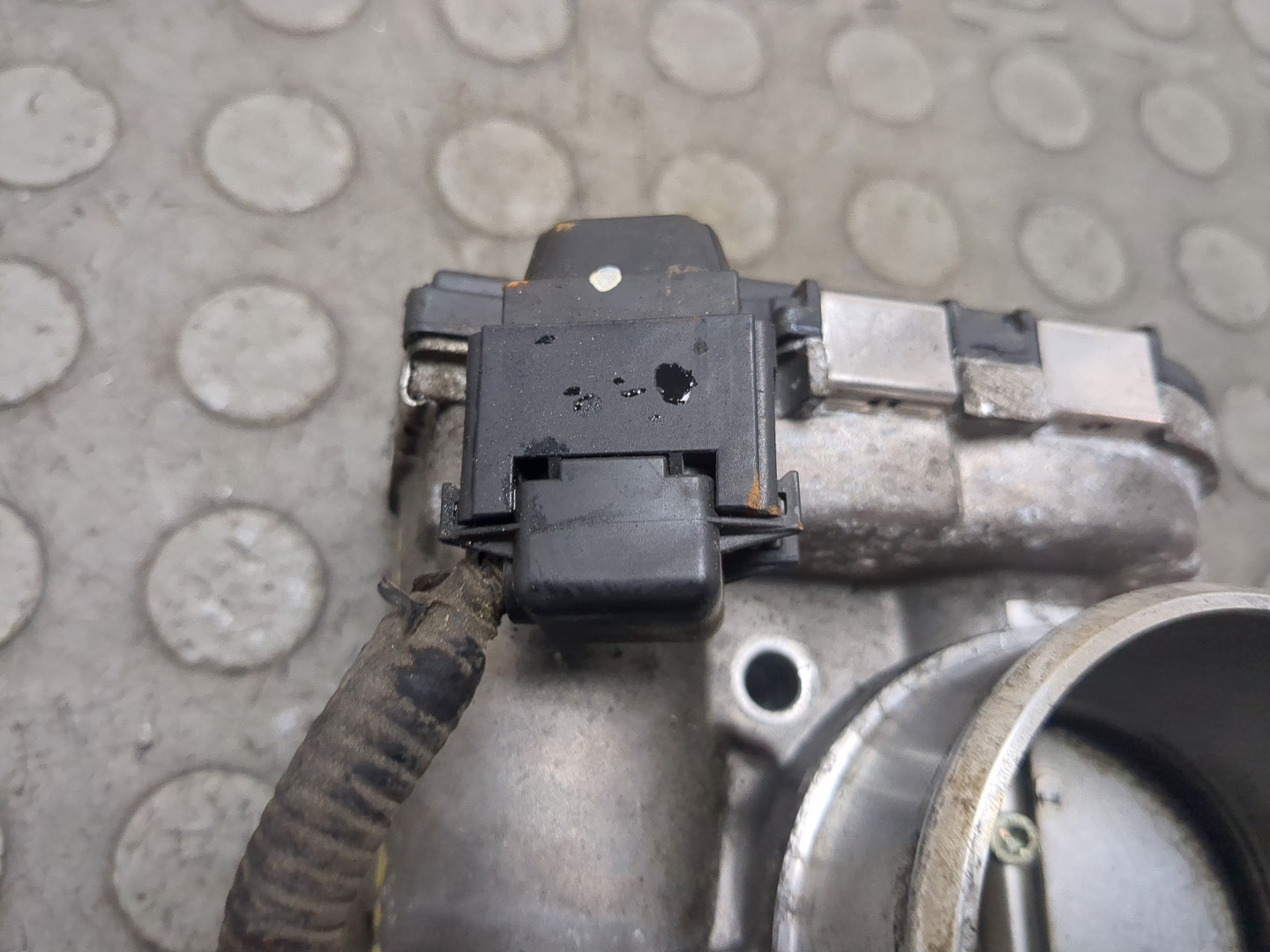 Заслонка дроссельная электрическая