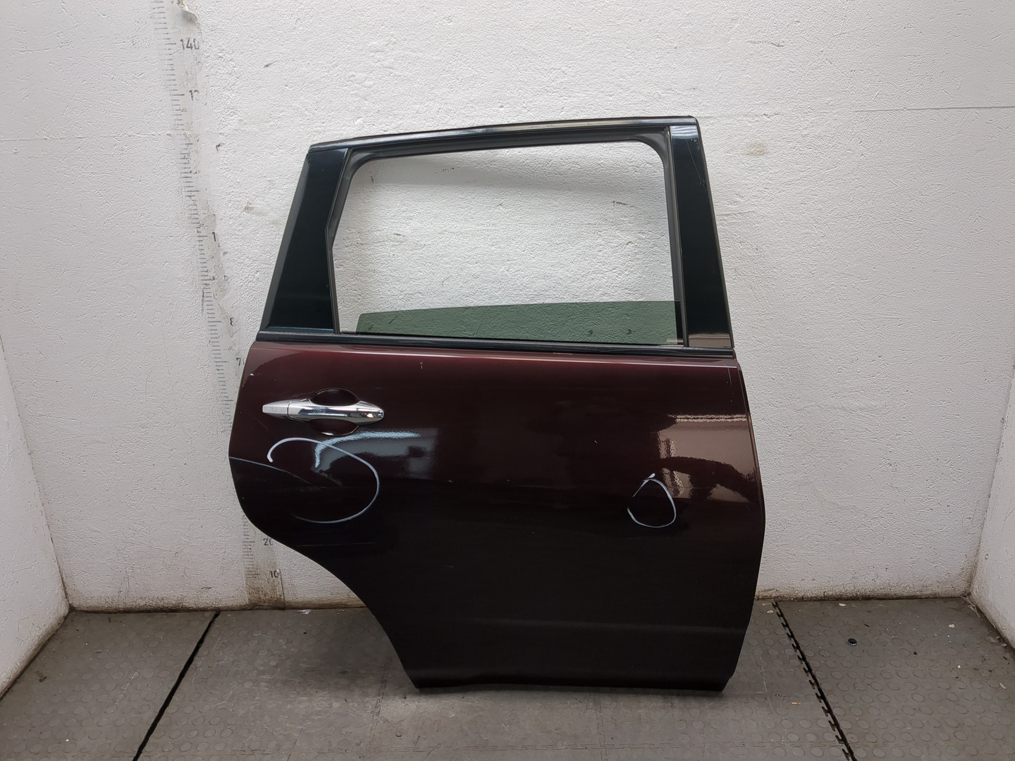 Дверь задняя правая