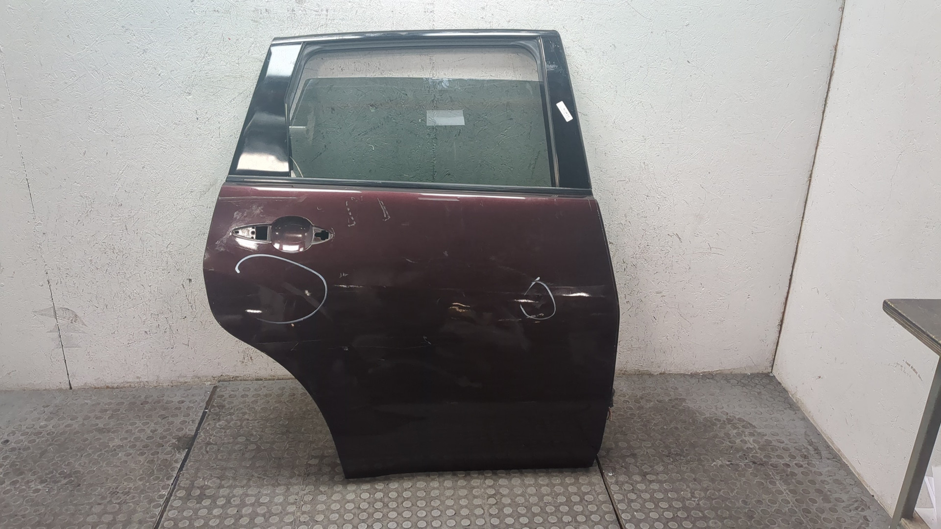 Дверь задняя правая