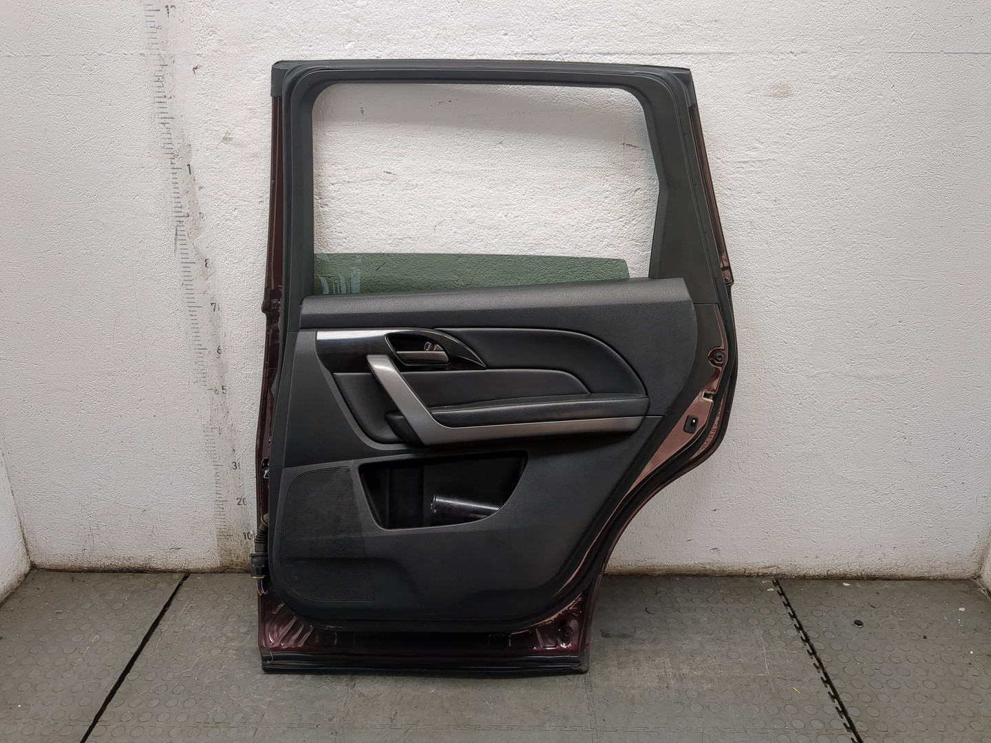 Дверь задняя правая