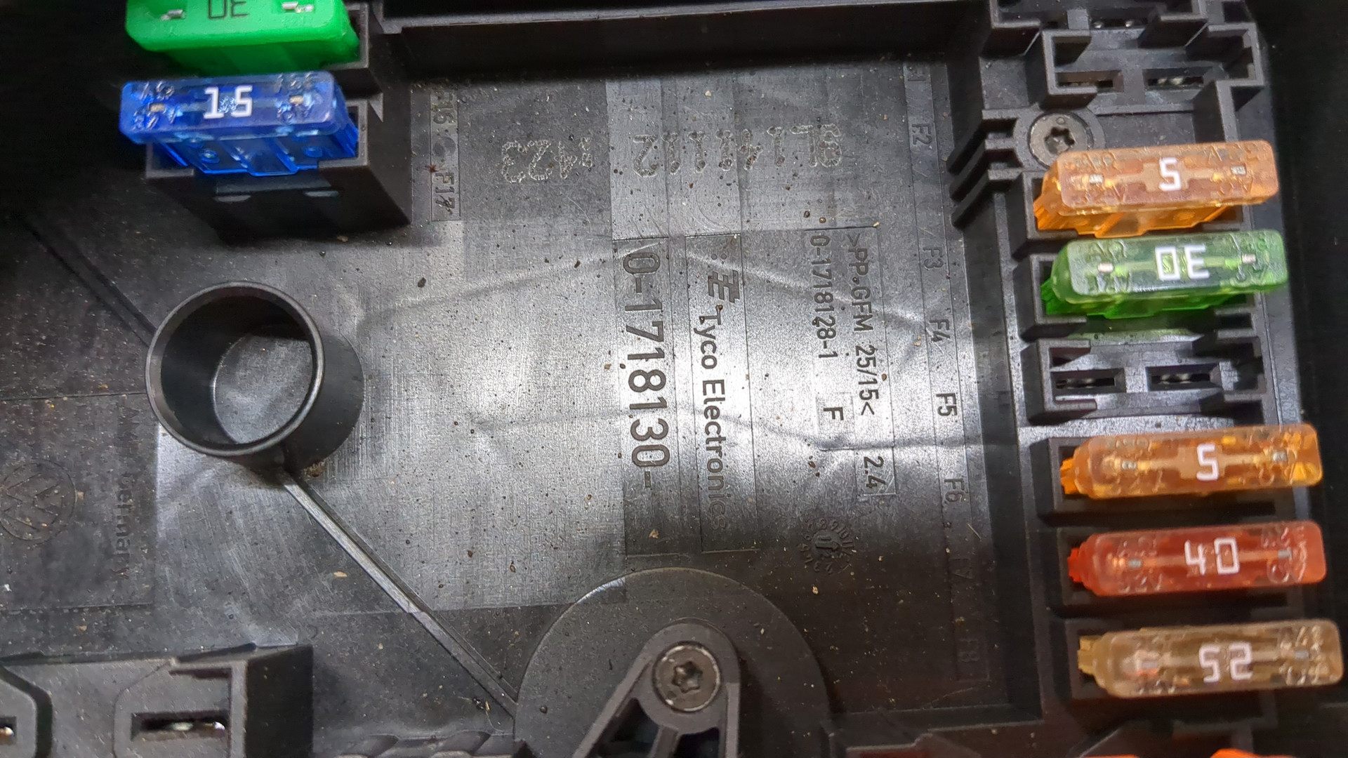 Блок предохранителей