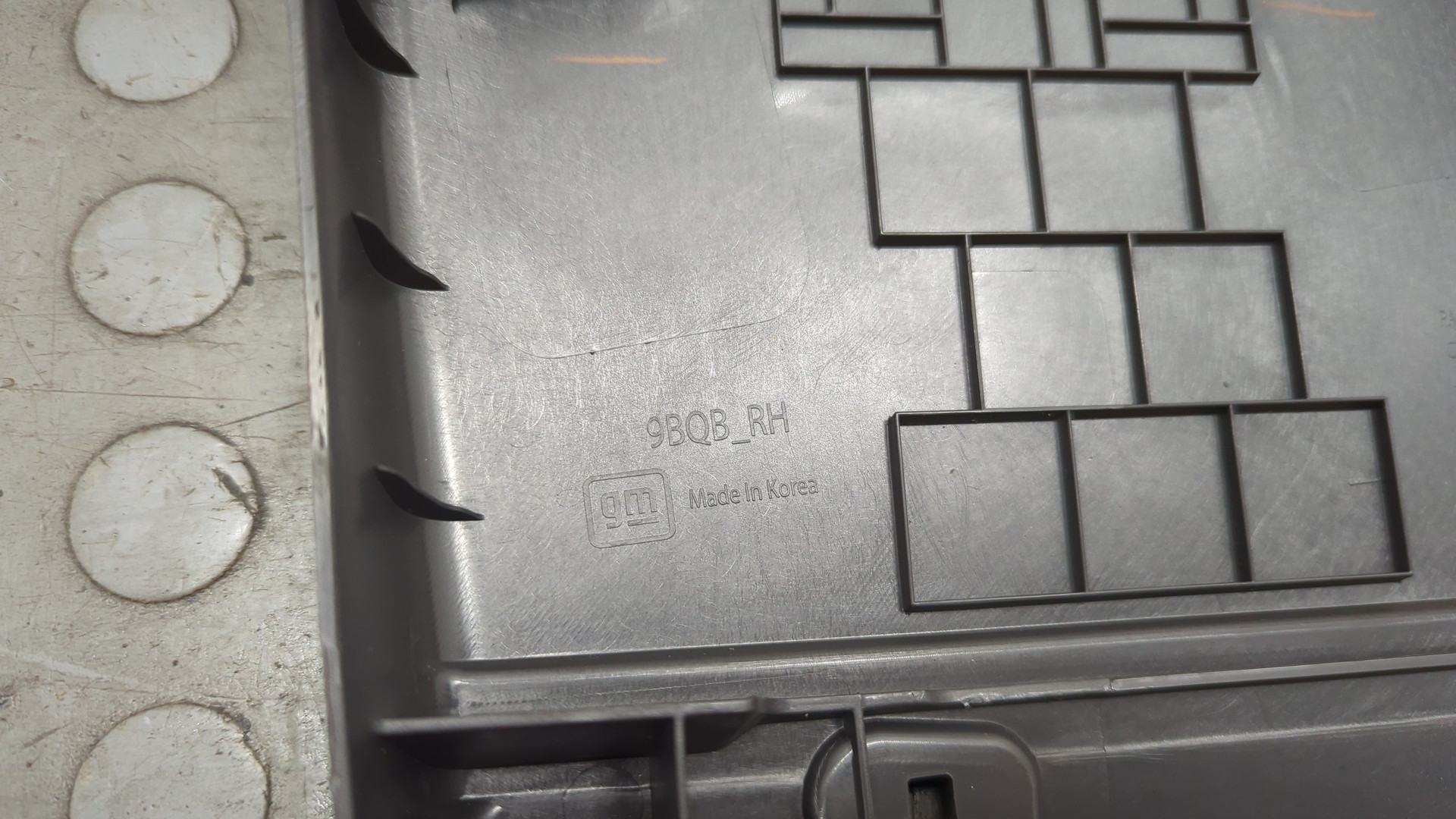 Обшивка стойки