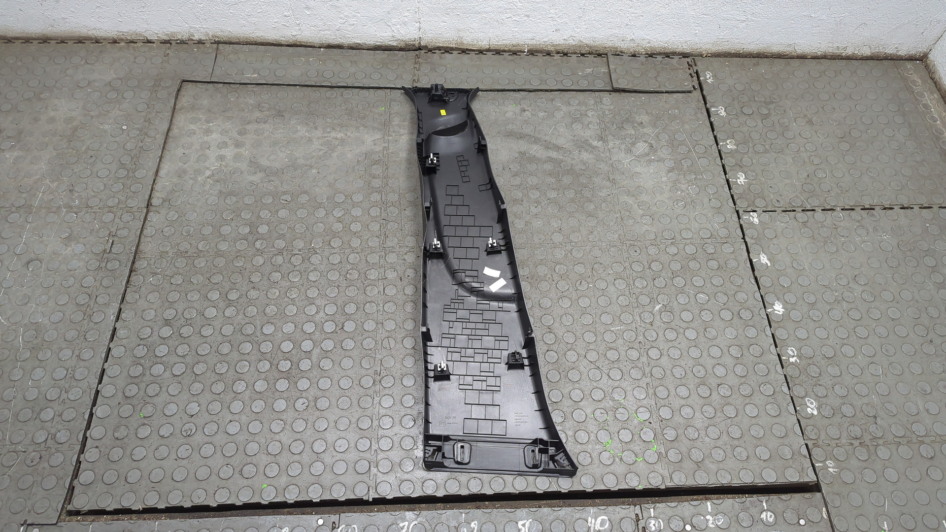 Обшивка стойки