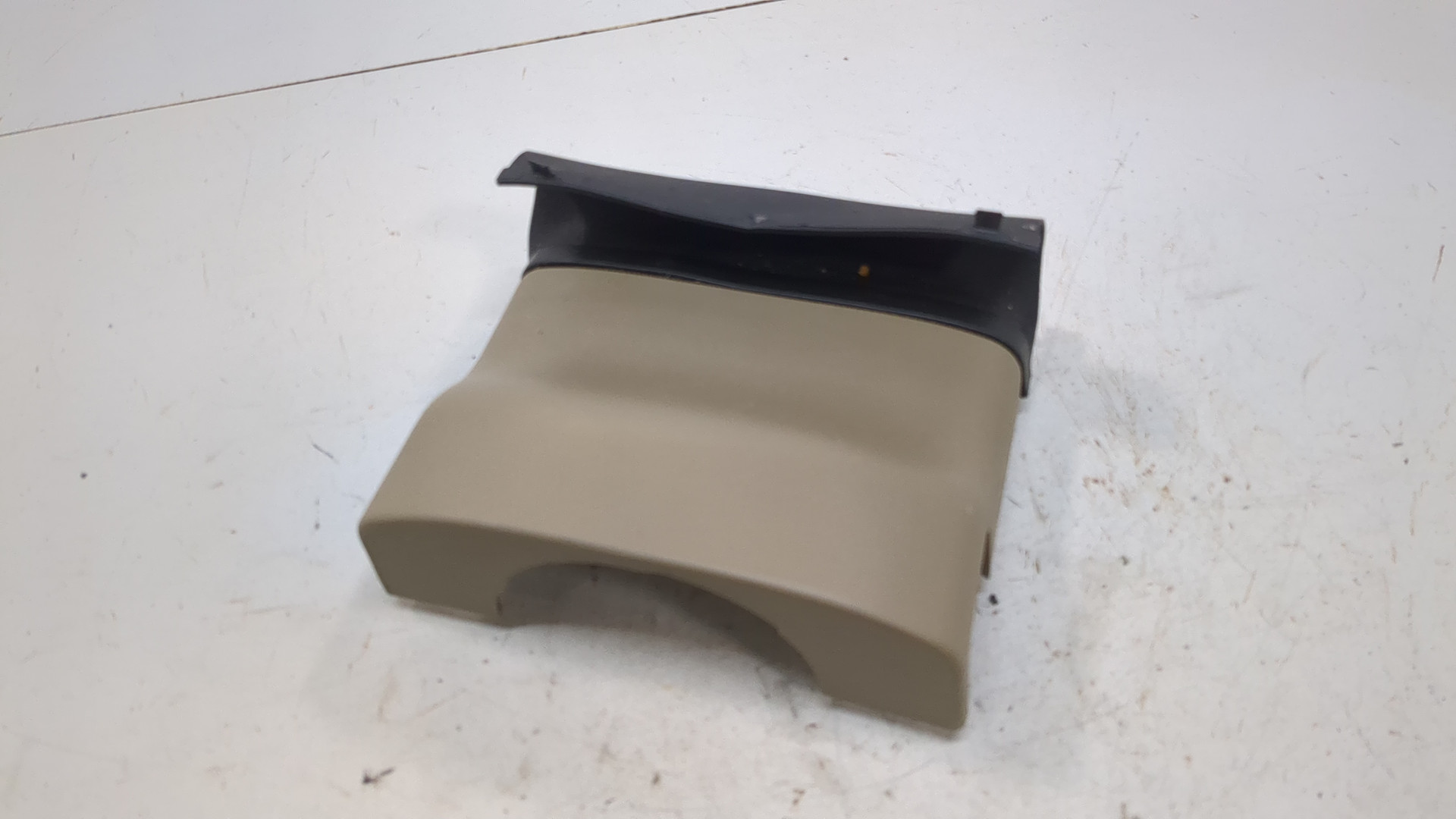 Кожух рулевой колонки