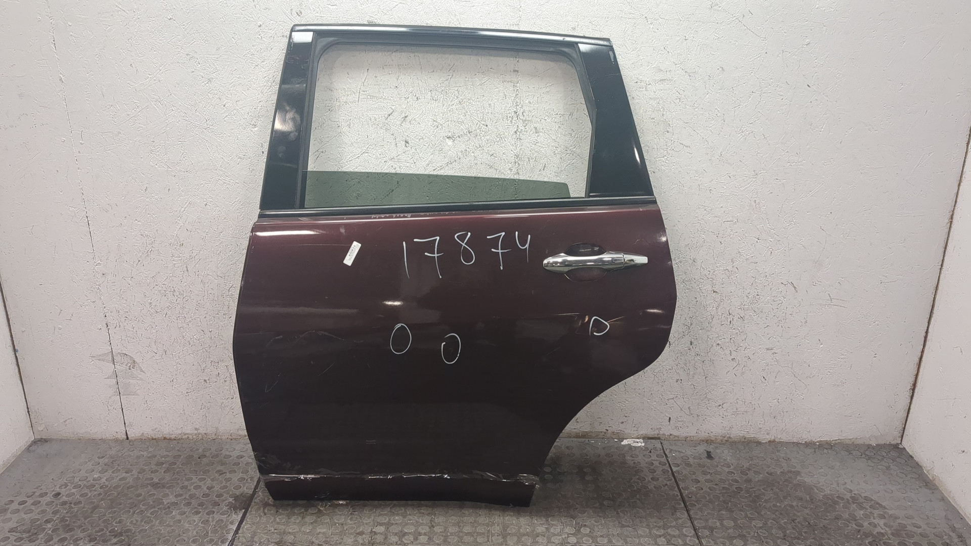 Дверь задняя левая