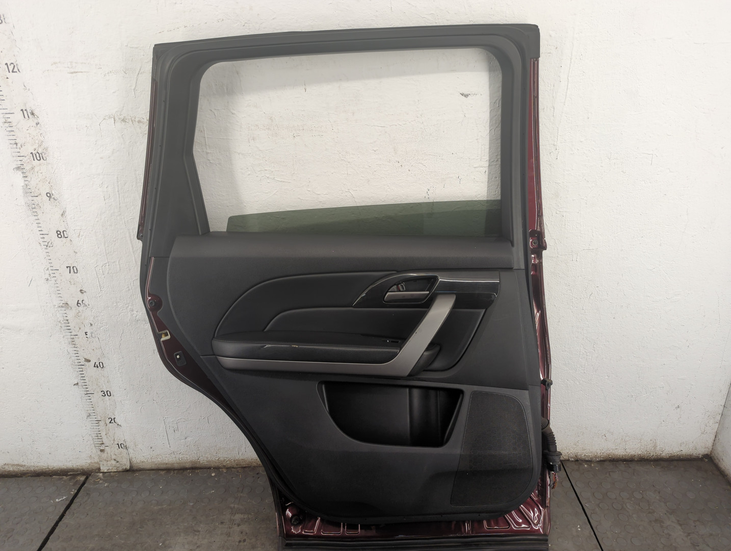 Дверь задняя левая