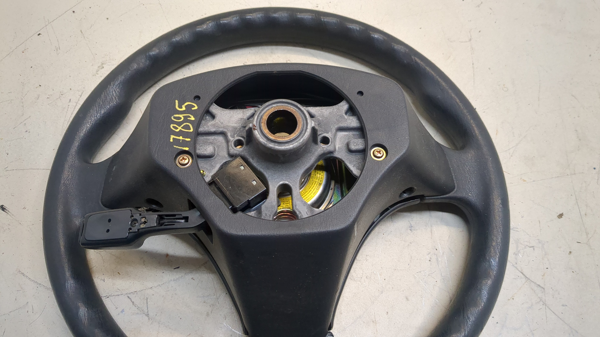 Рулевое колесо (руль)