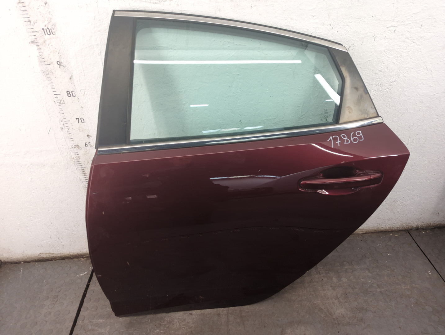 Дверь задняя левая