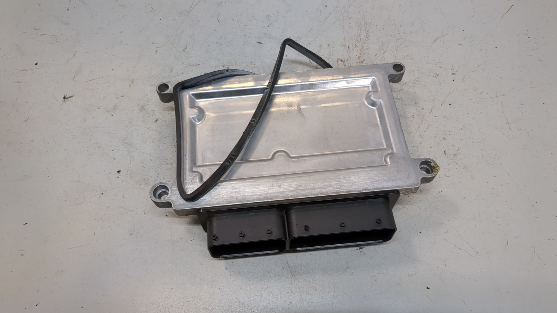 Блок управления двигателем