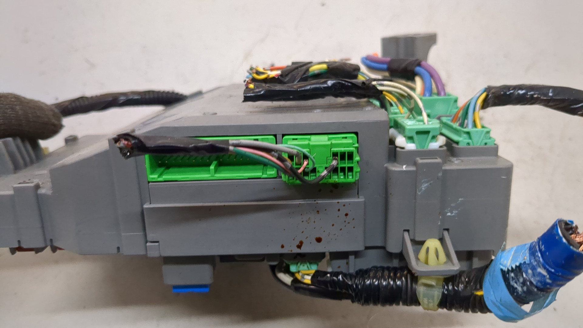 Блок предохранителей