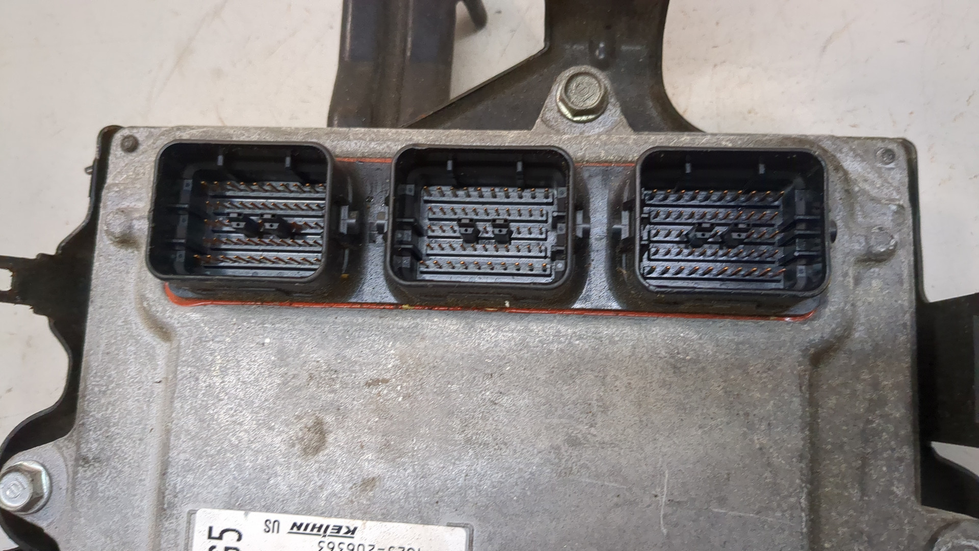 Блок управления двигателем