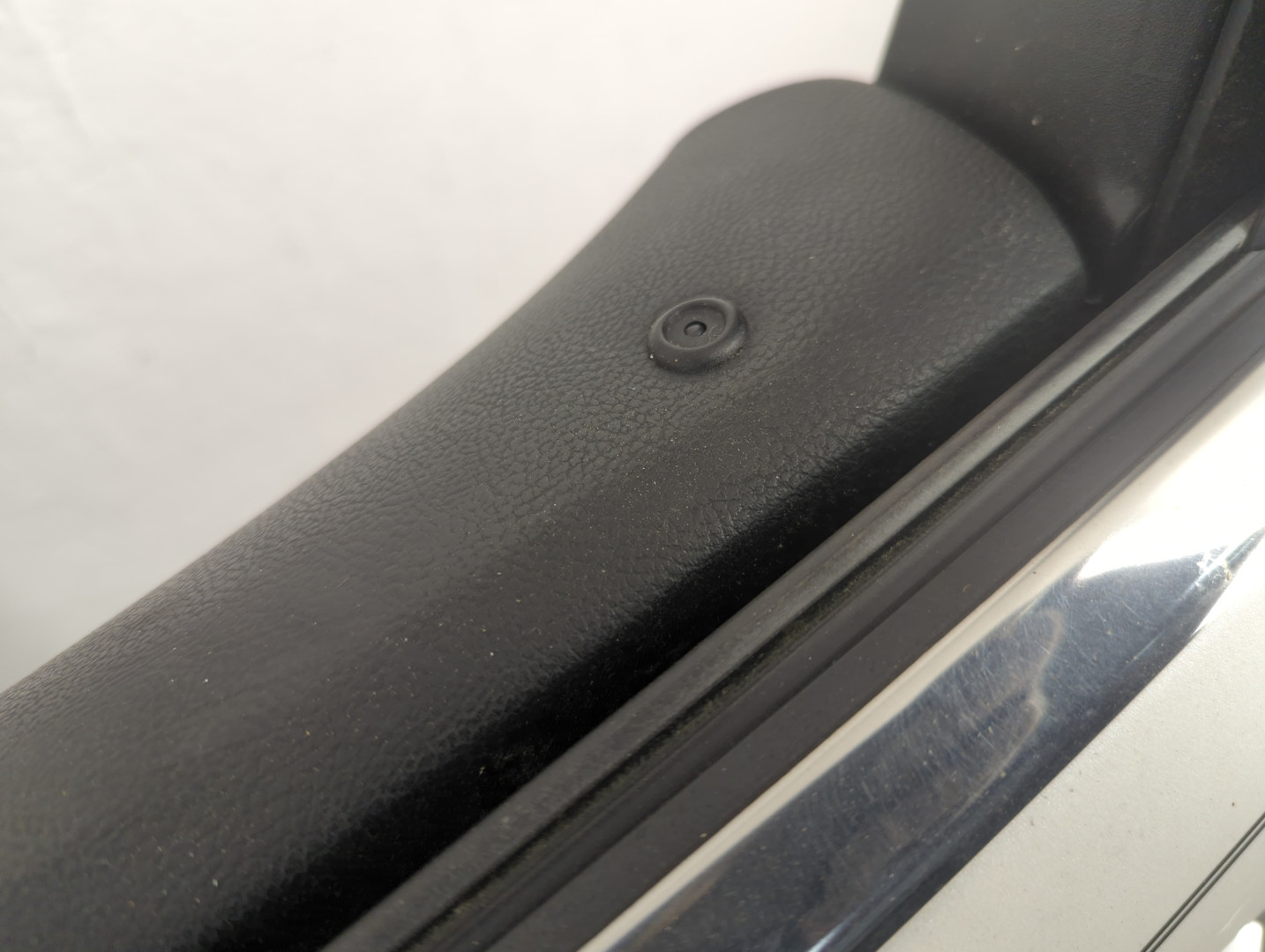 Дверь передняя левая