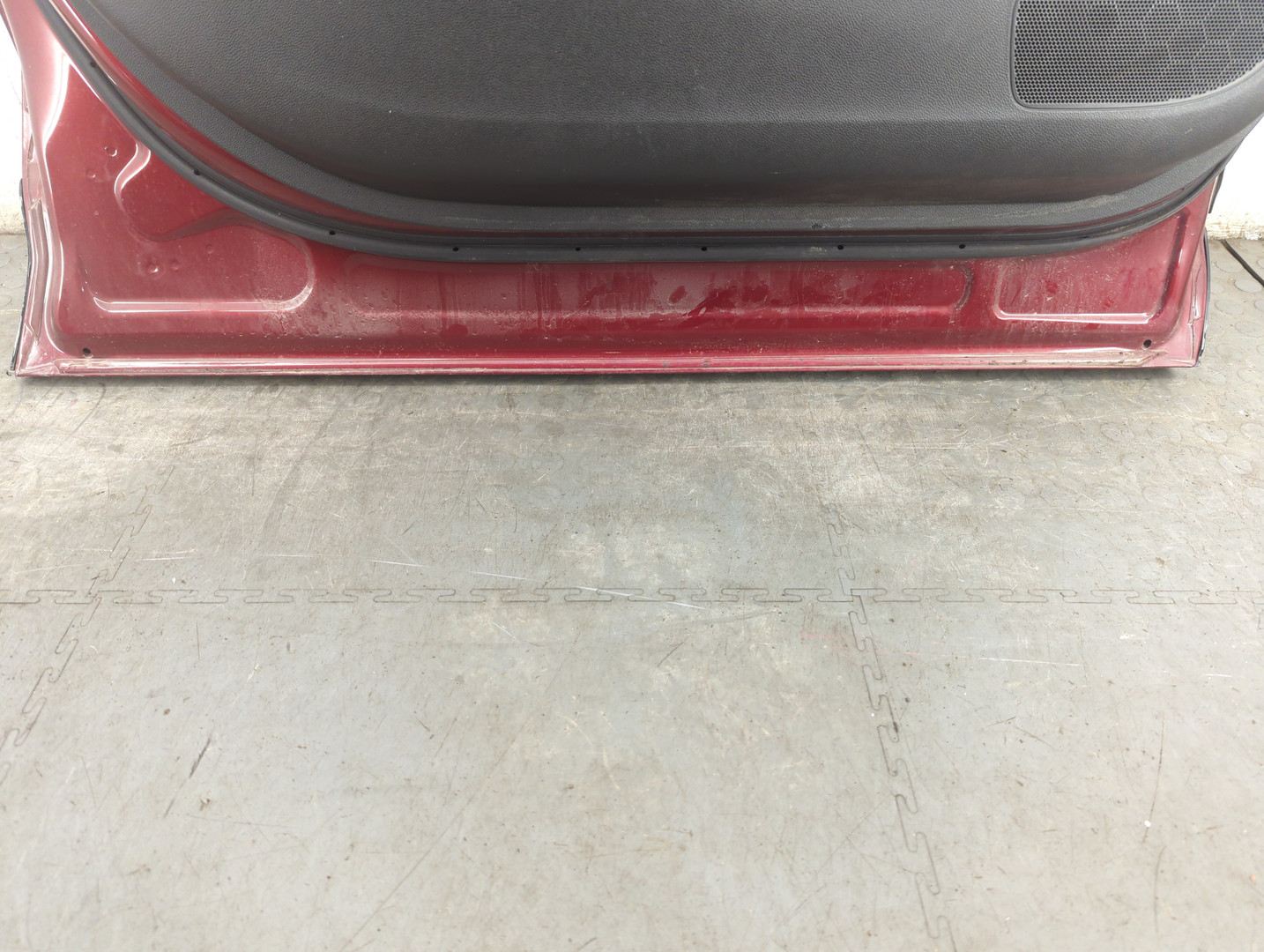 Дверь передняя левая