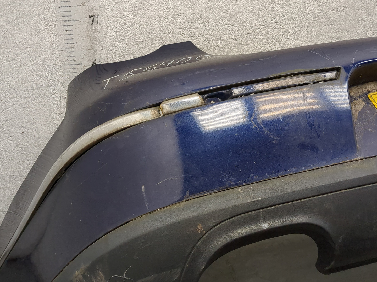 Бампер задний