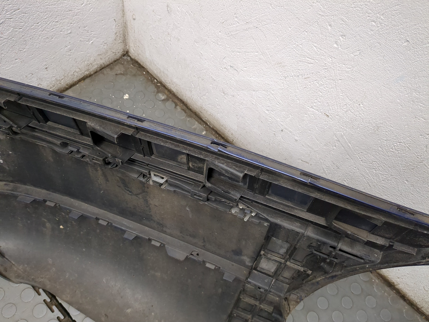 Бампер задний