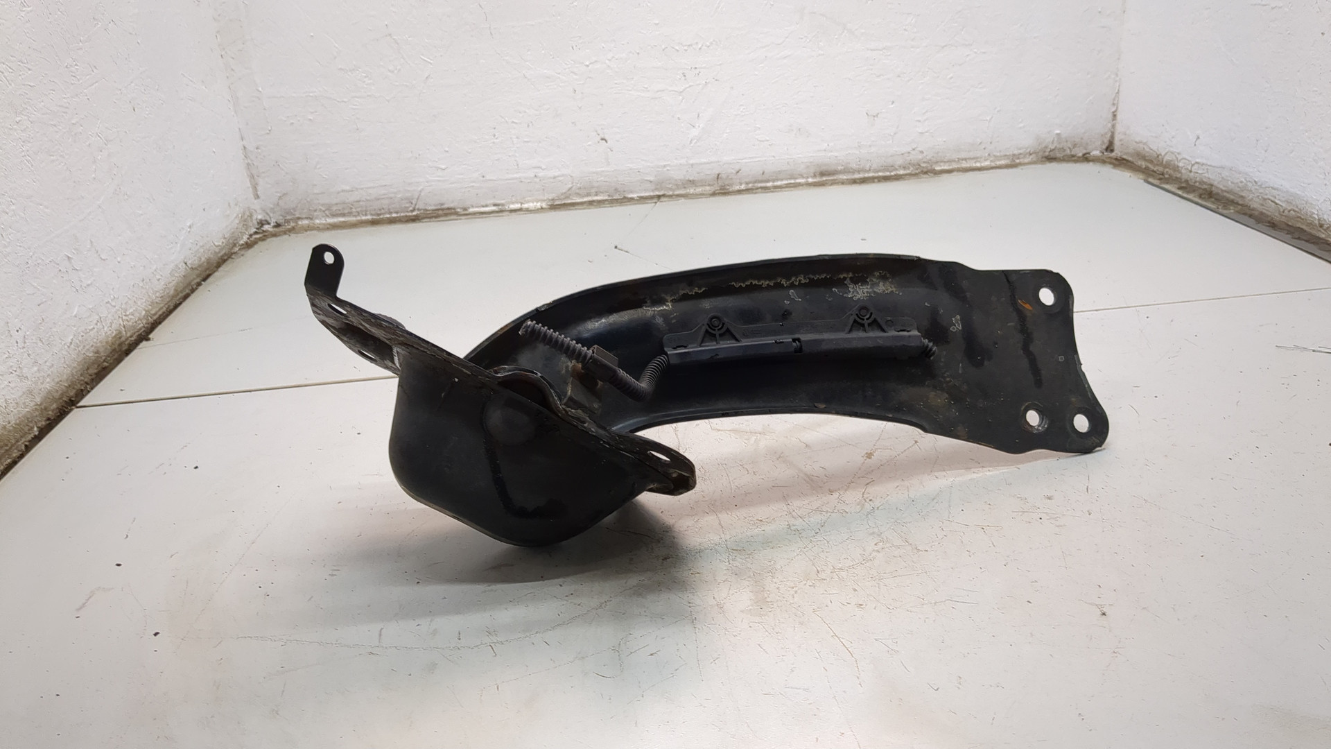 Рычаг задний левый