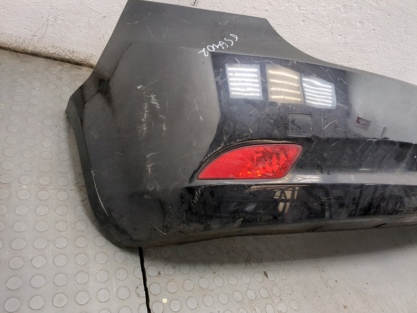 Бампер задний