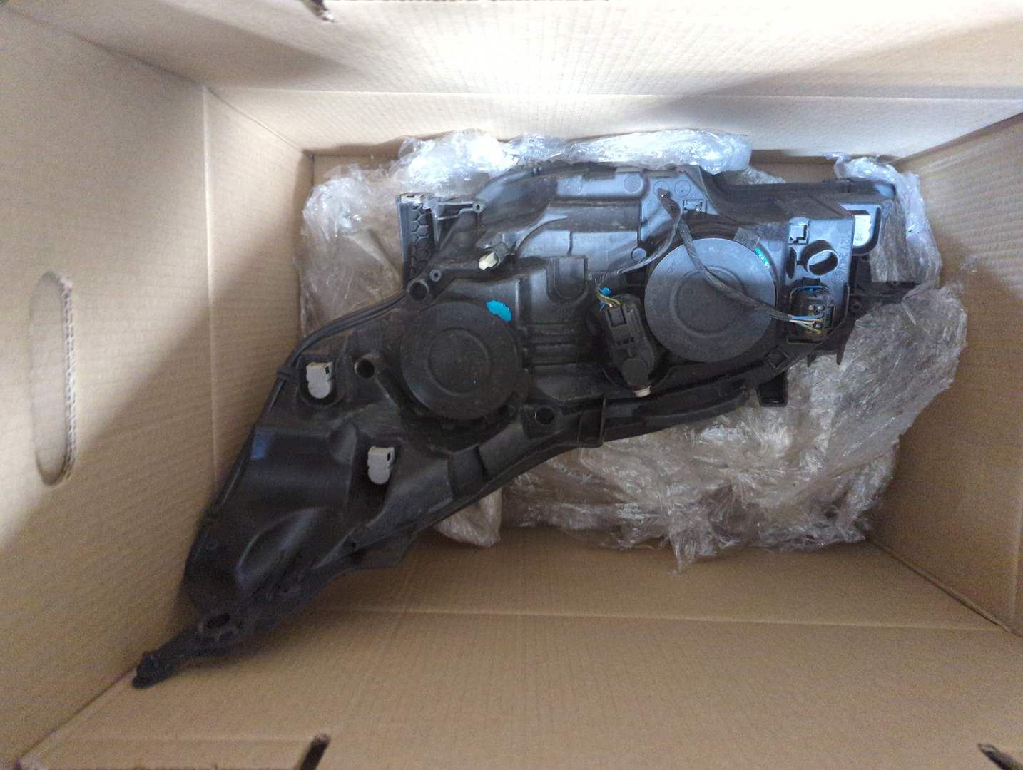 Фара правая