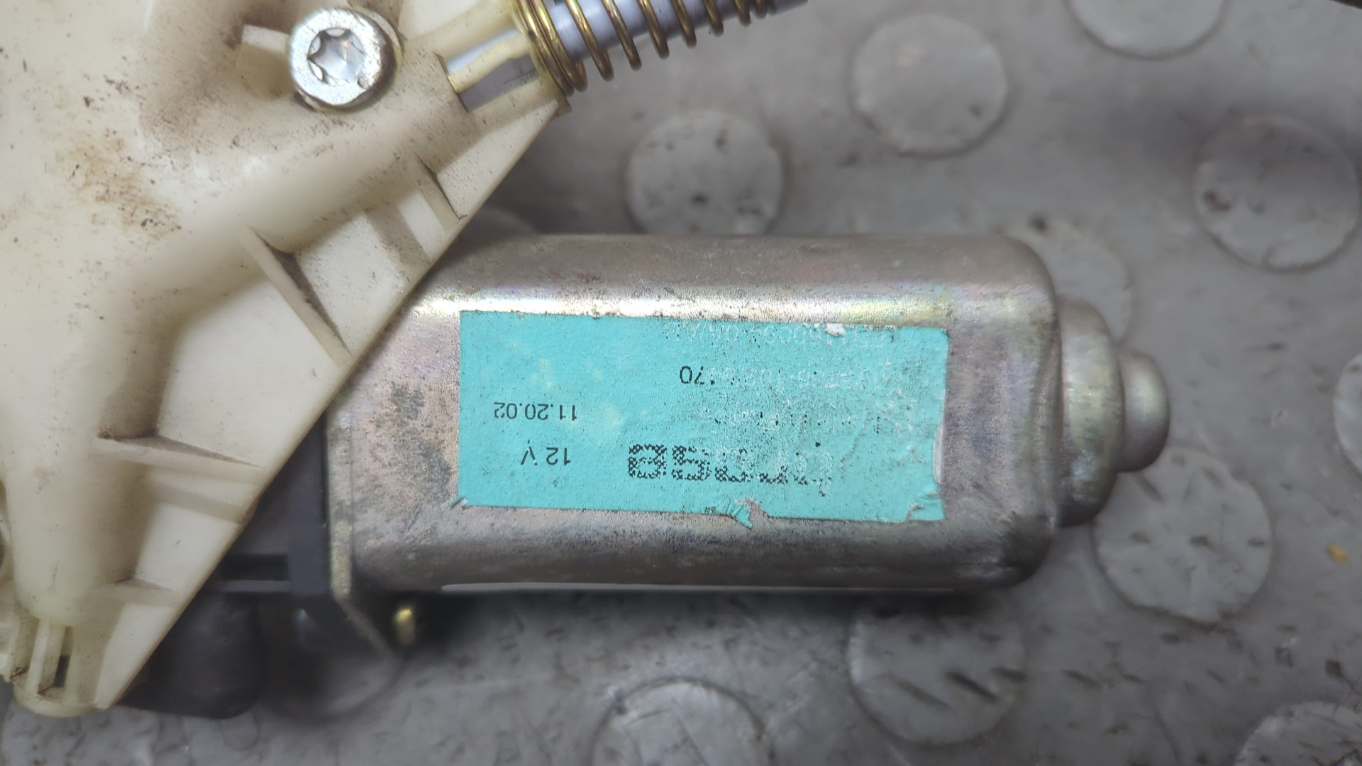 Стеклоподъемник электр. задний правый