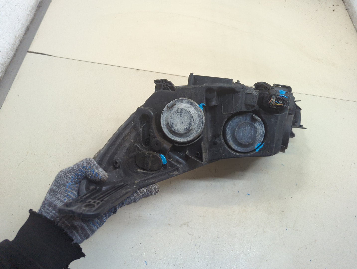 Фара правая