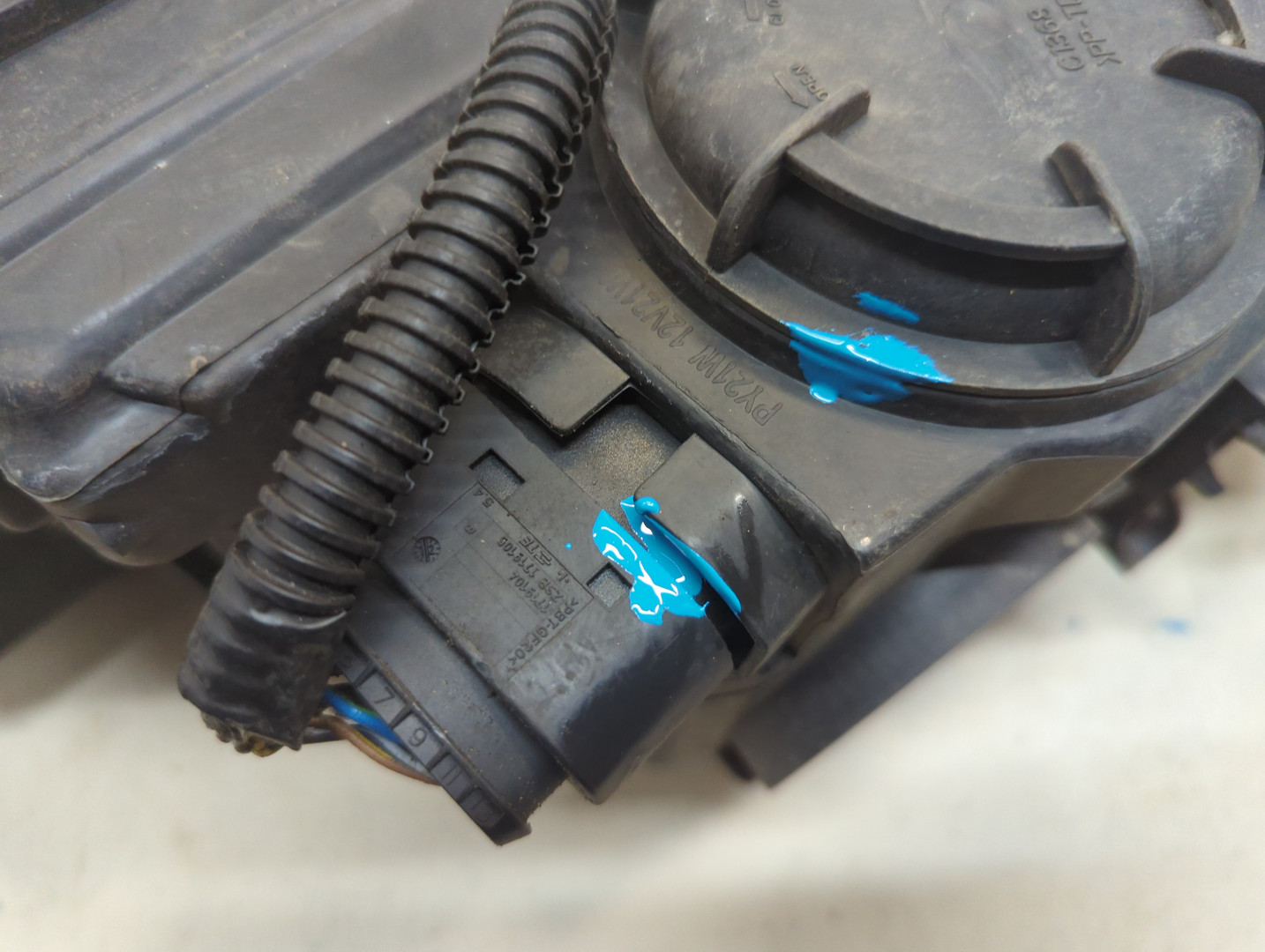 Фара правая