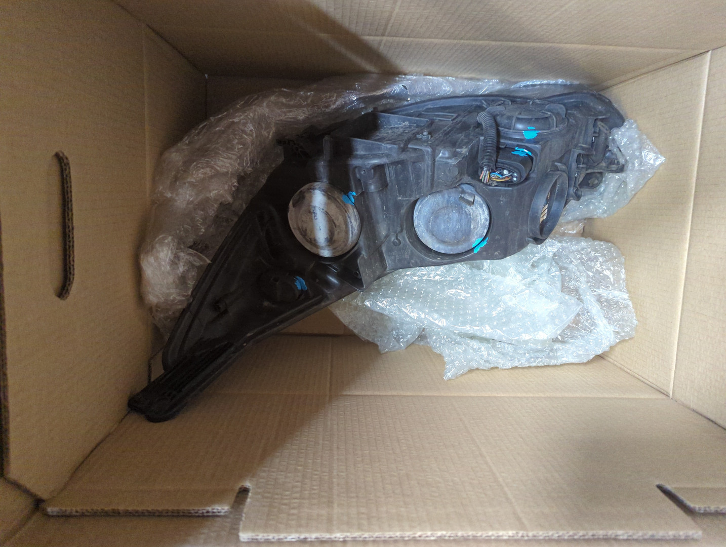 Фара правая