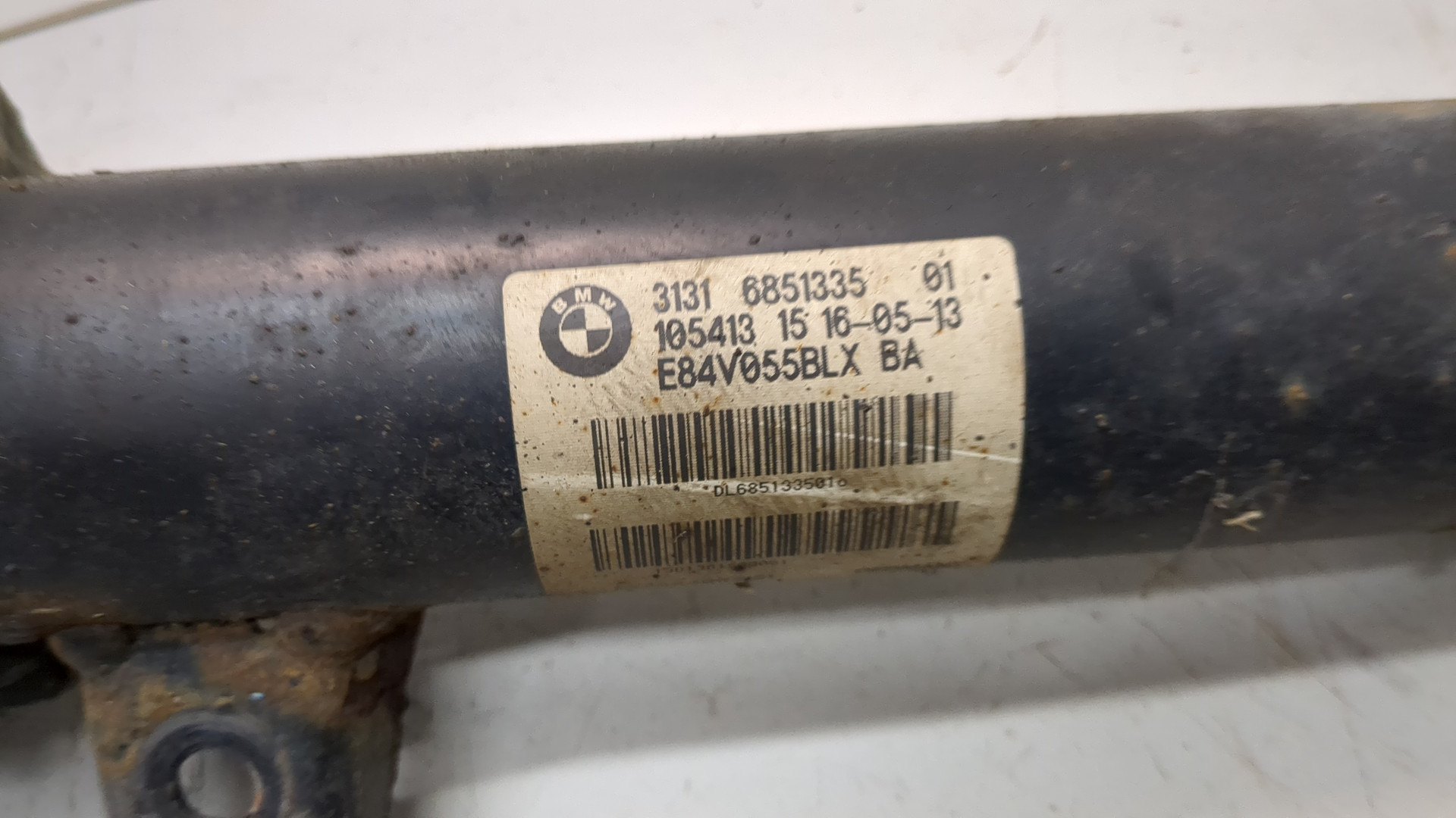 Амортизатор передний левый