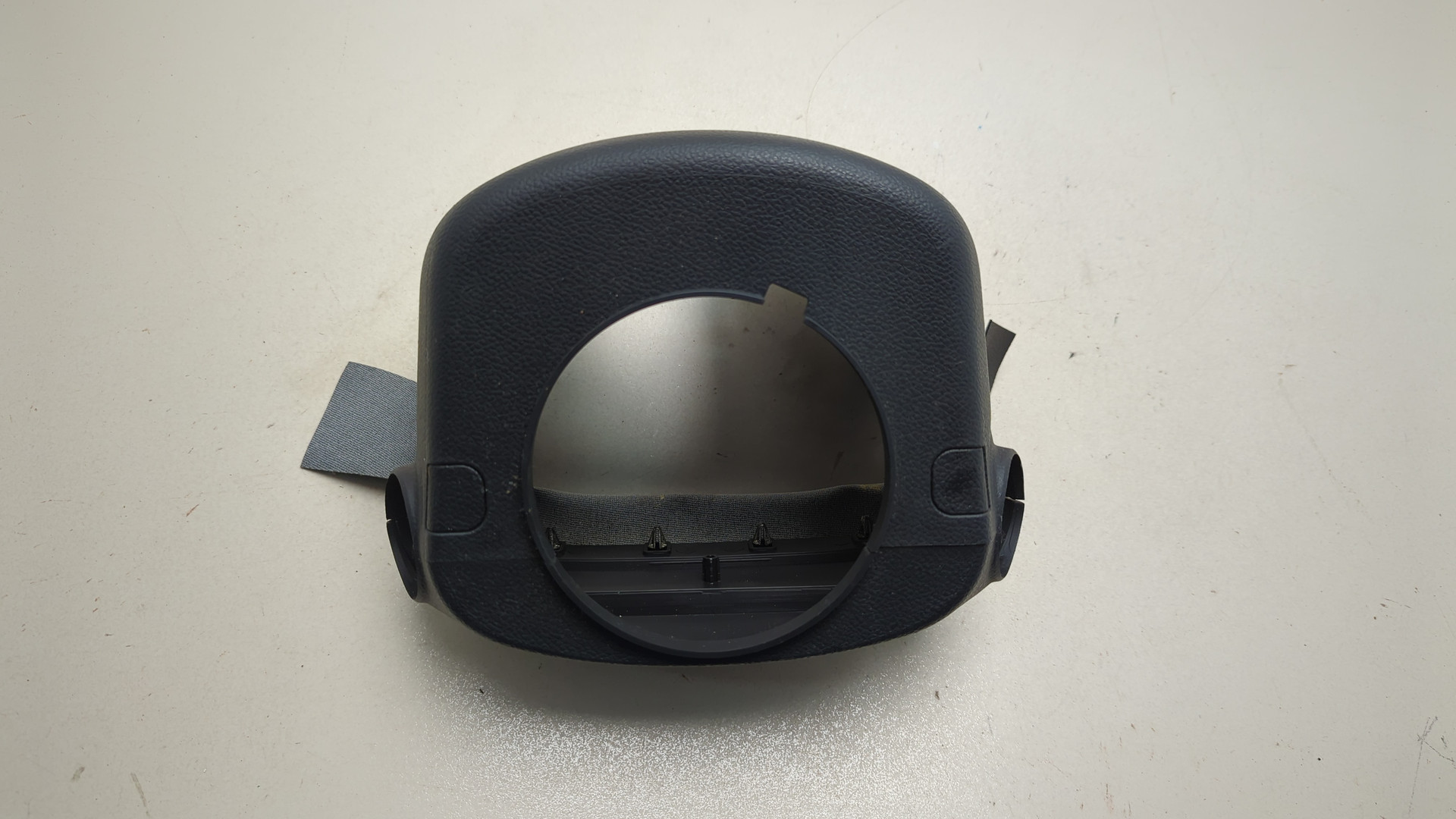 Кожух рулевой колонки