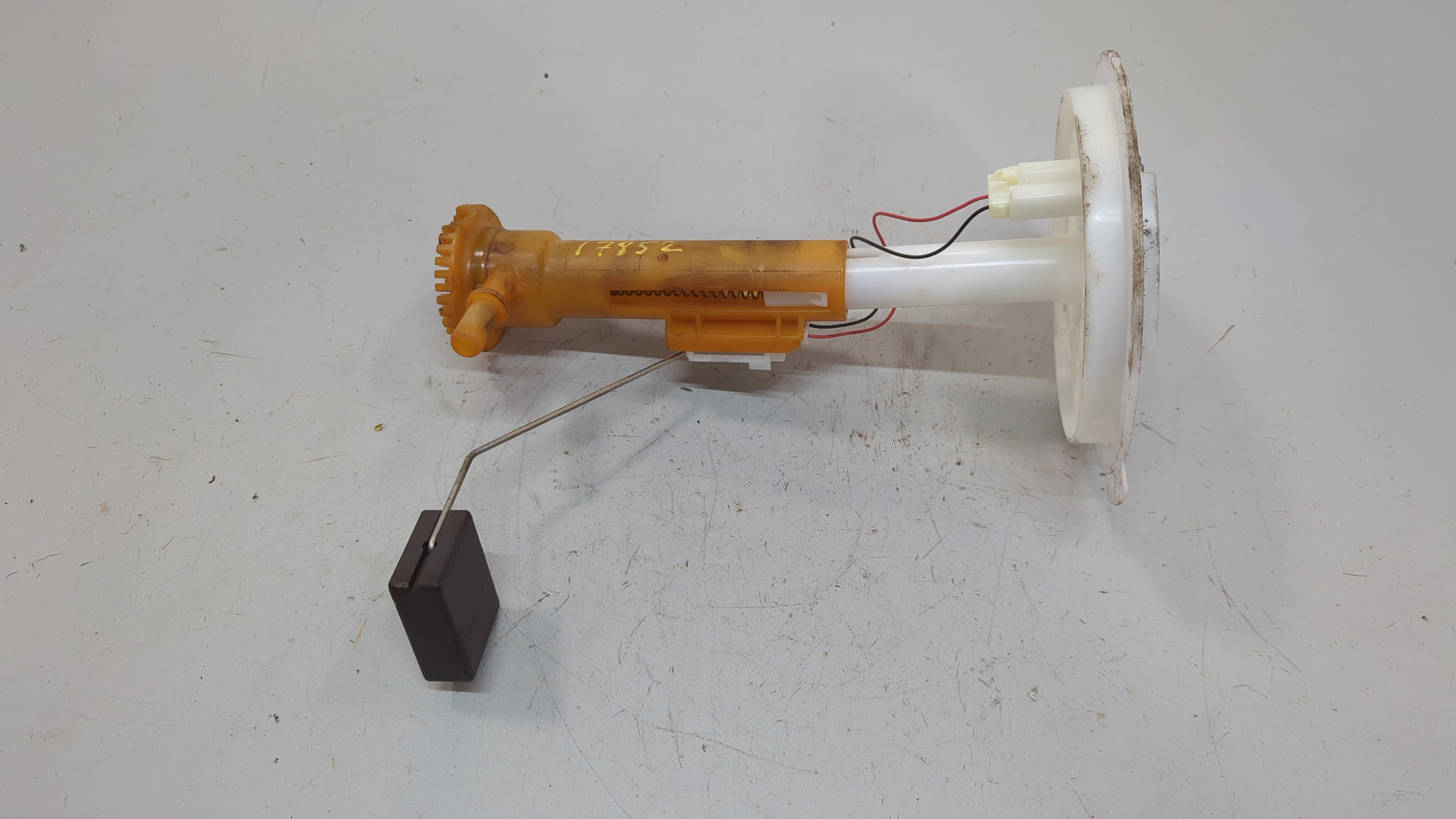 Датчик уровня топлива