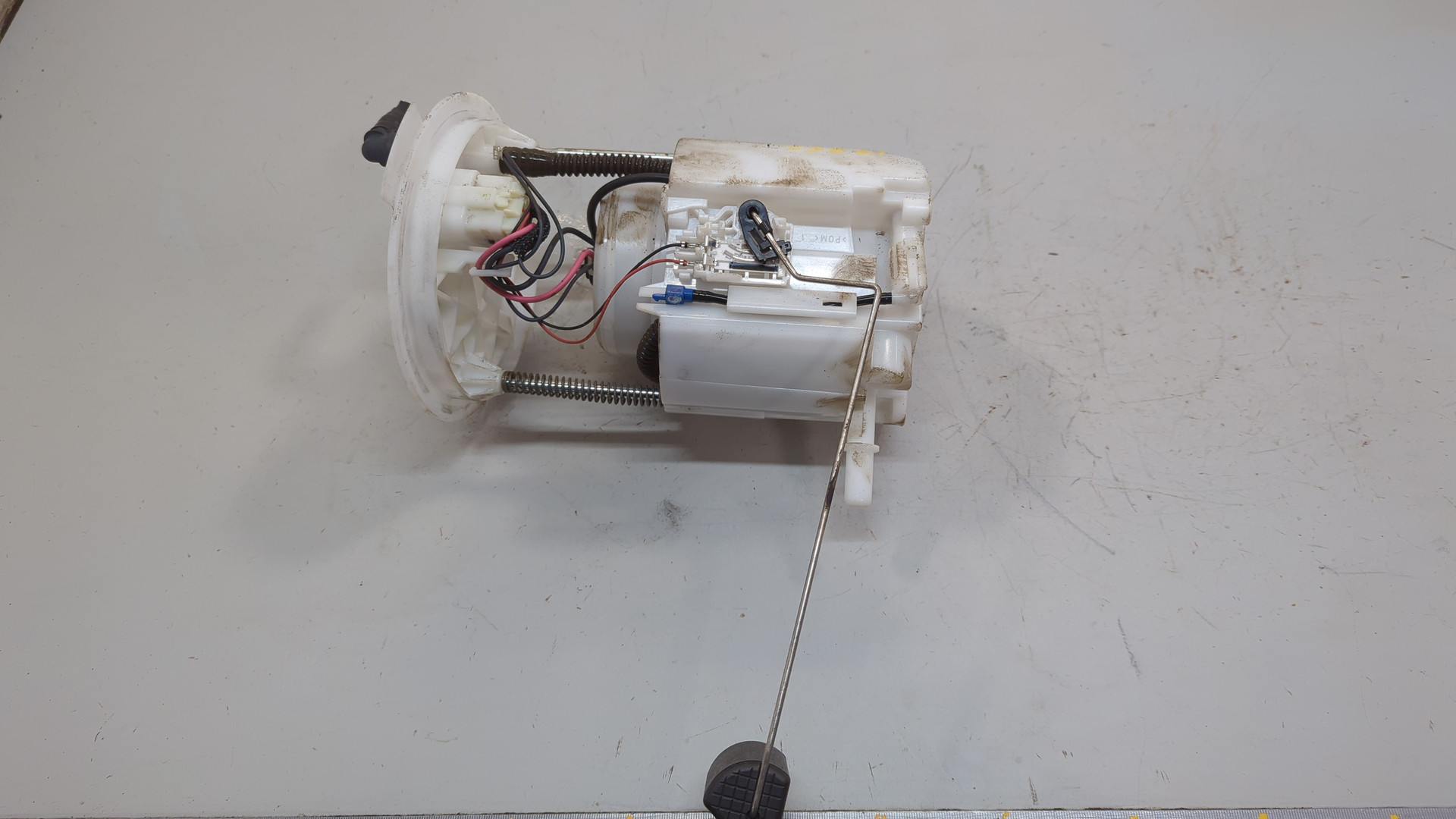 Насос топливный электрический