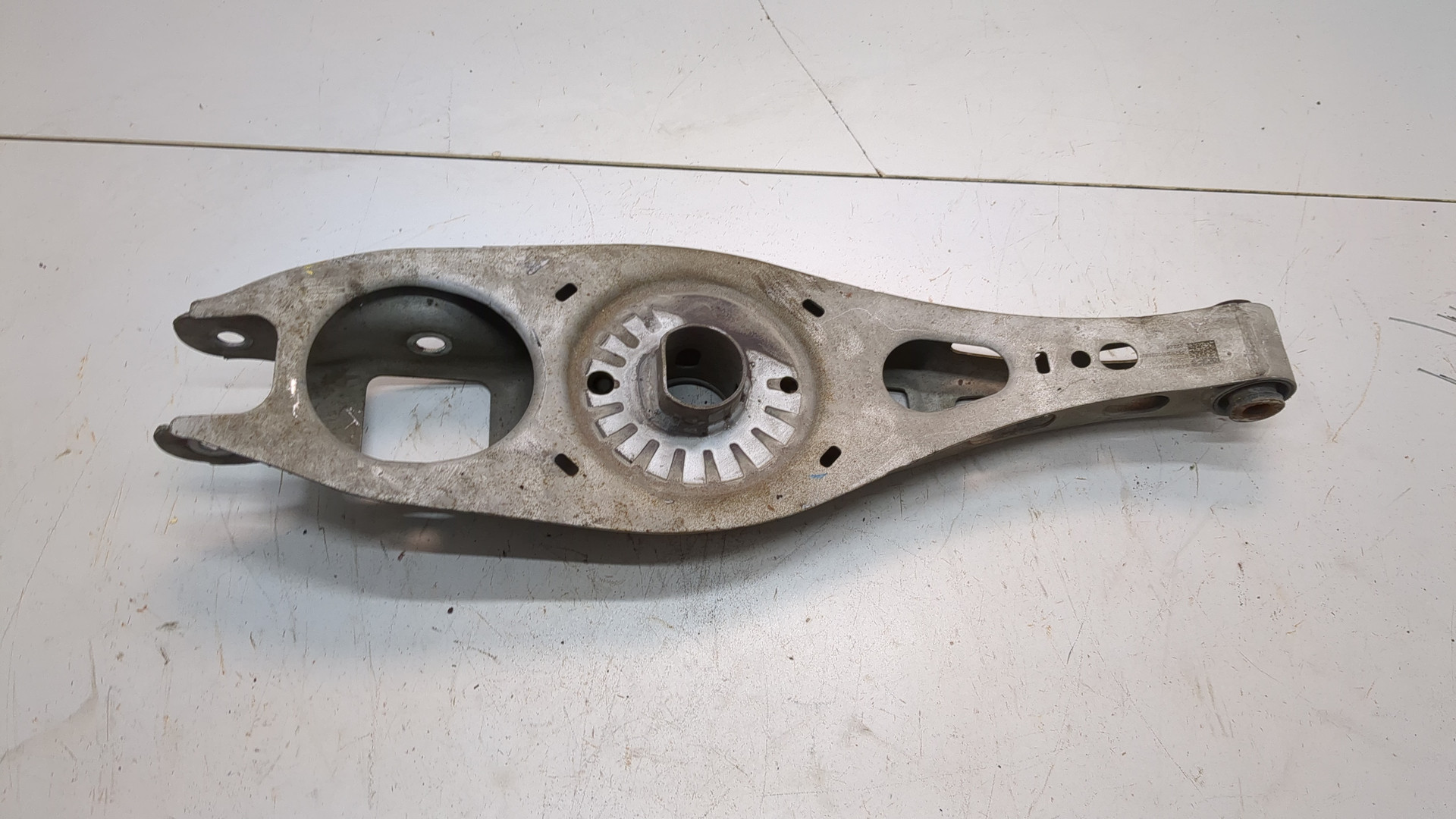 Рычаг задний