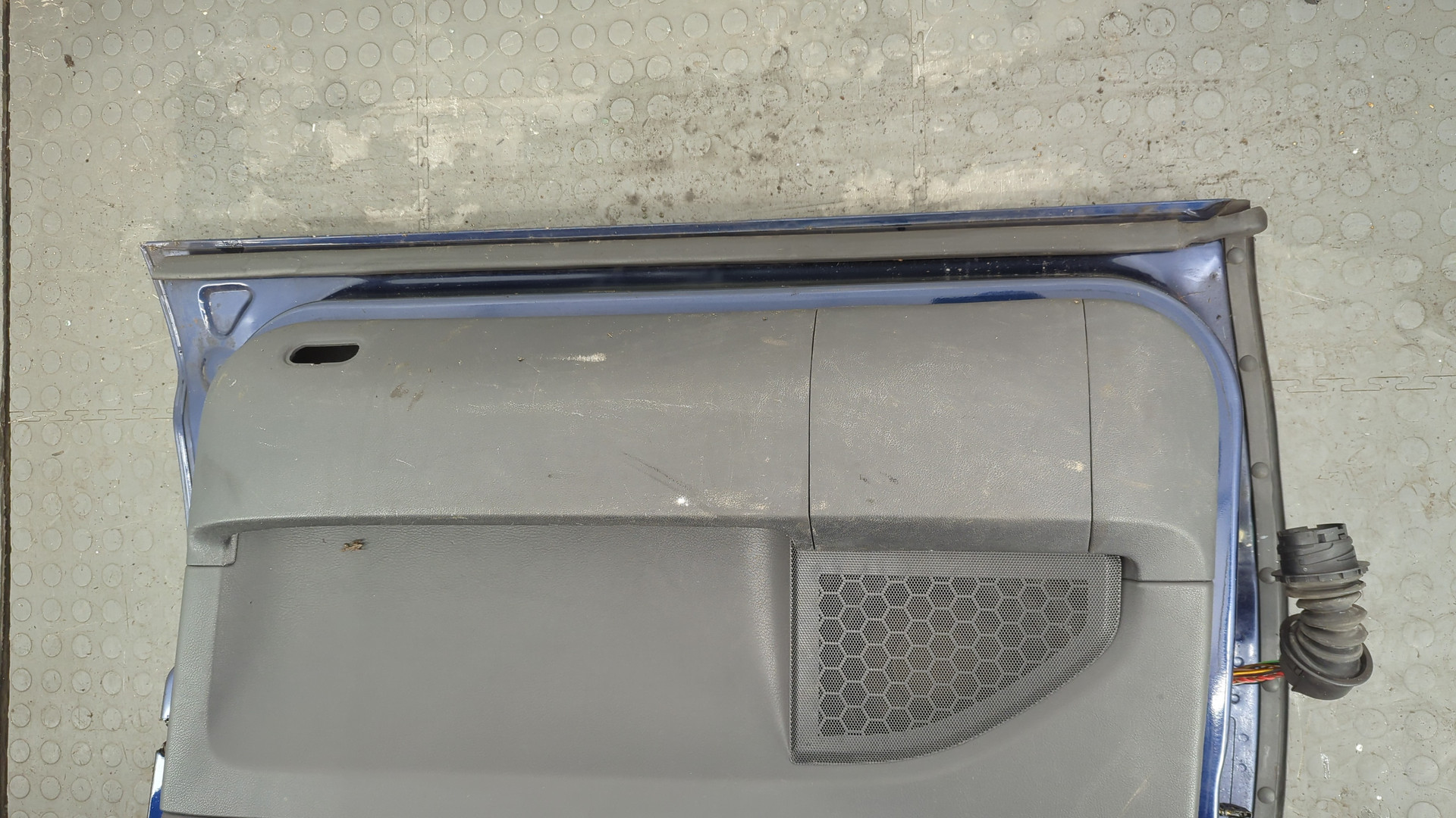 Дверь передняя правая