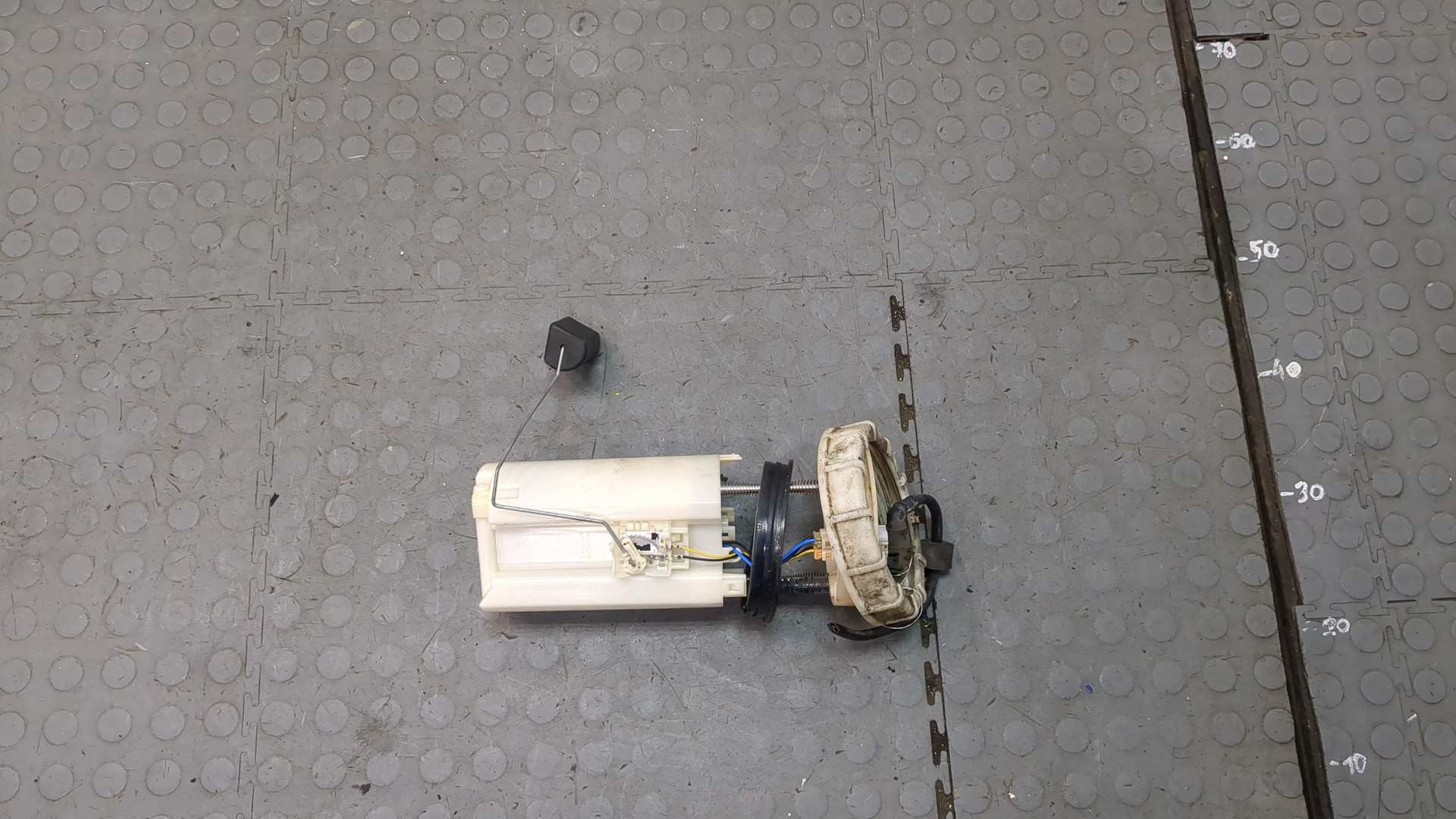 Насос топливный электрический