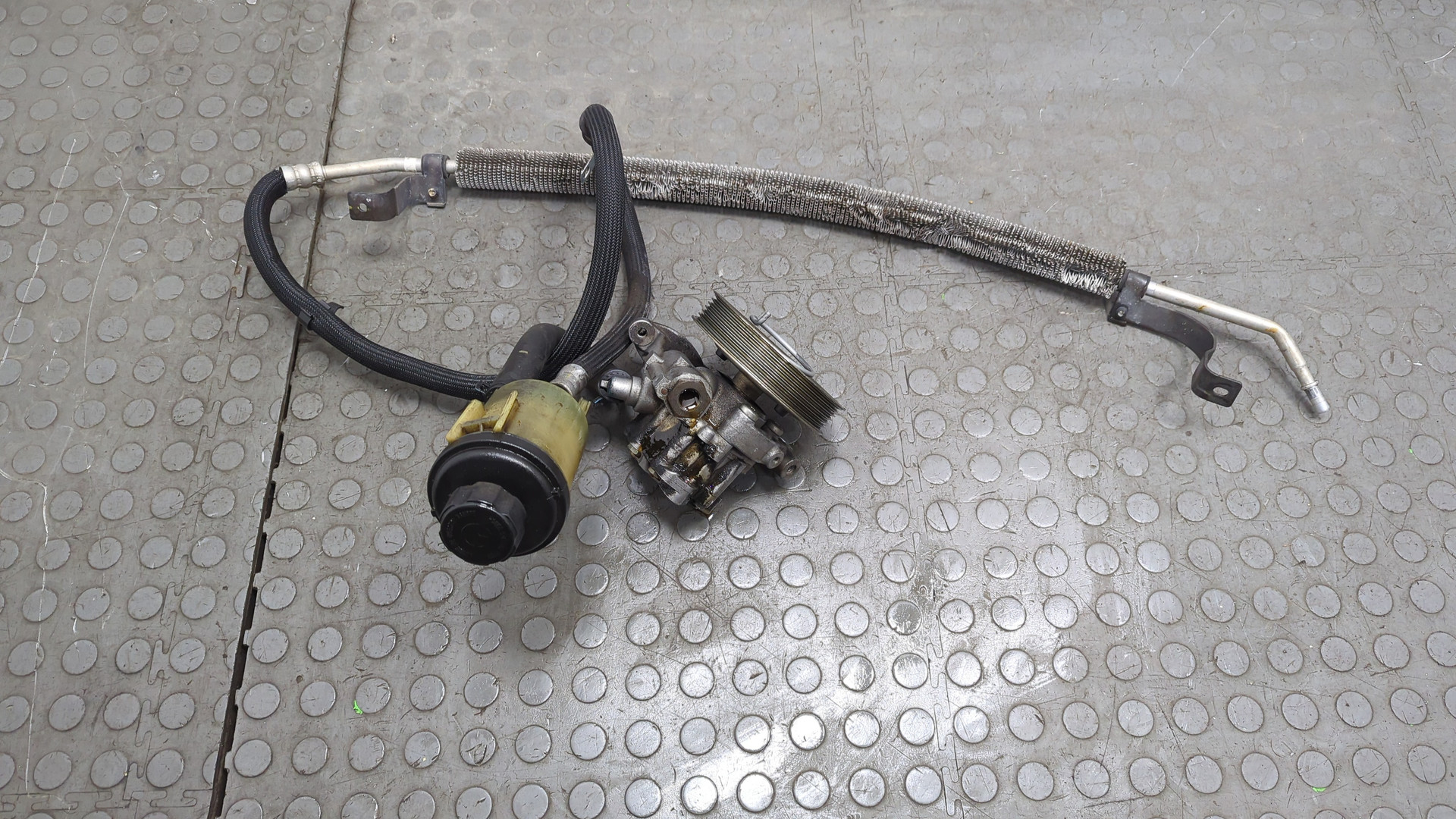 Насос ГУР (гидроусилитель руля)