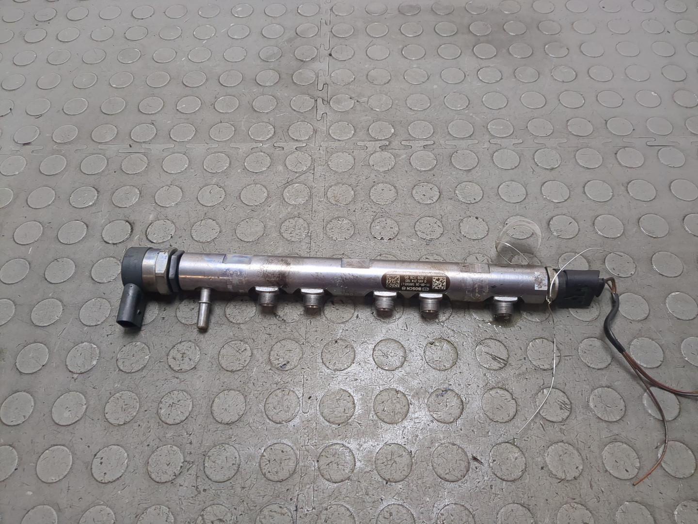 Рейка топливная (рампа)