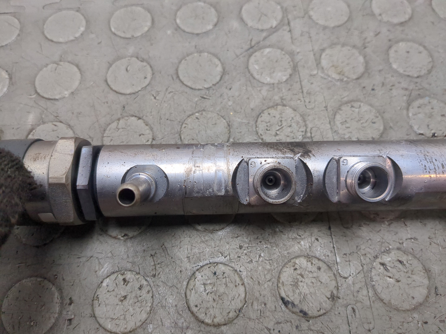 Рейка топливная (рампа)