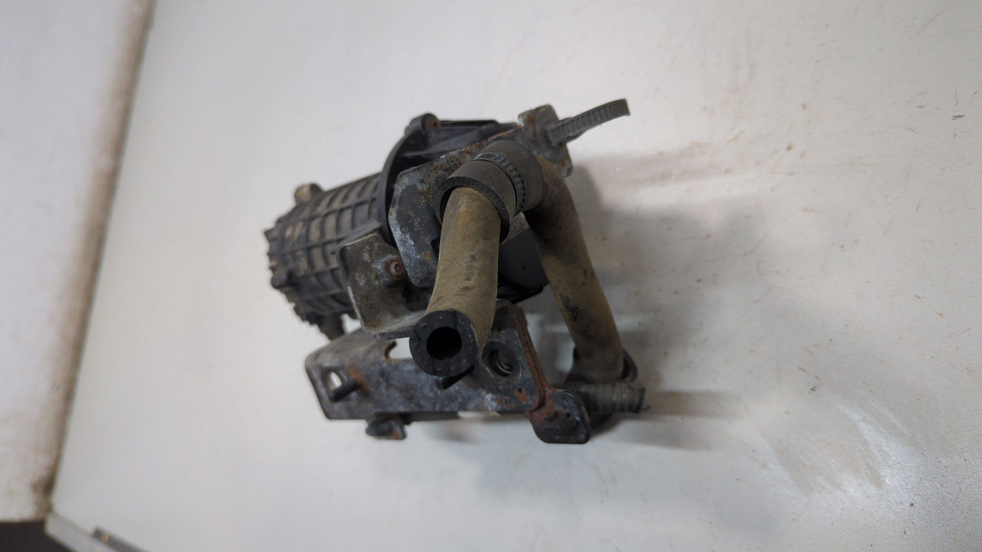 Насос вакуумный