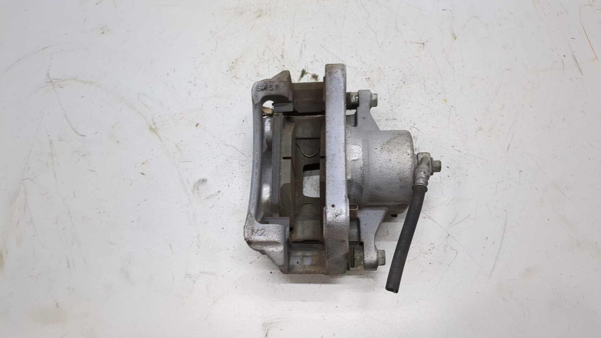 Суппорт передний правый