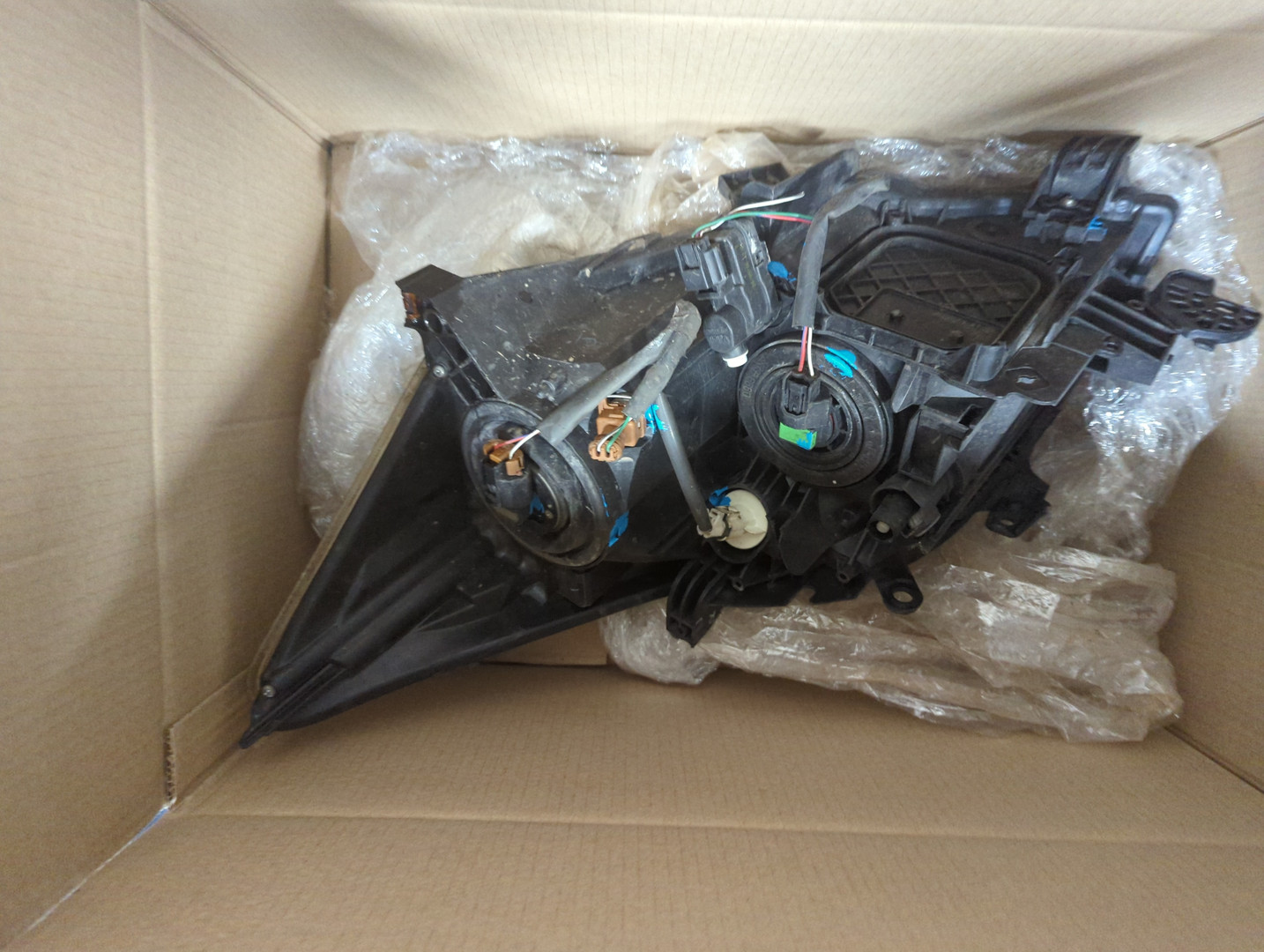 Фара правая