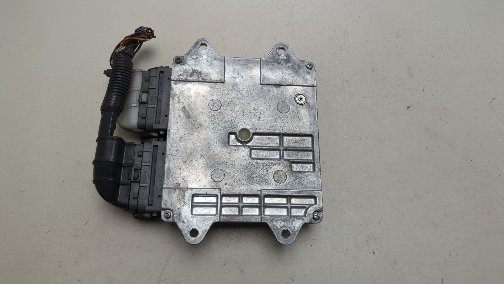 Блок управления двигателем