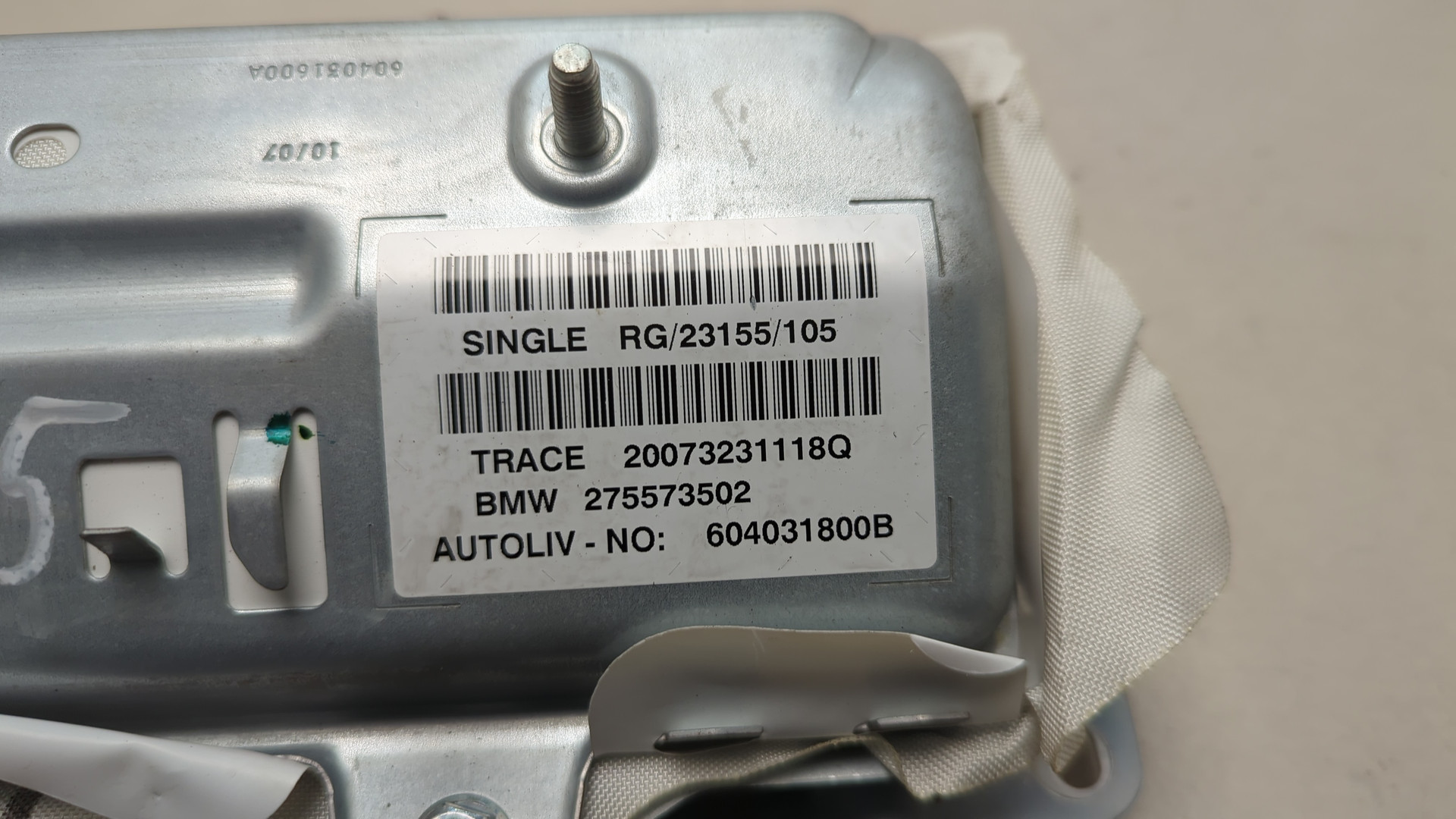 Подушка безопасности пассажирская (в торпедо)