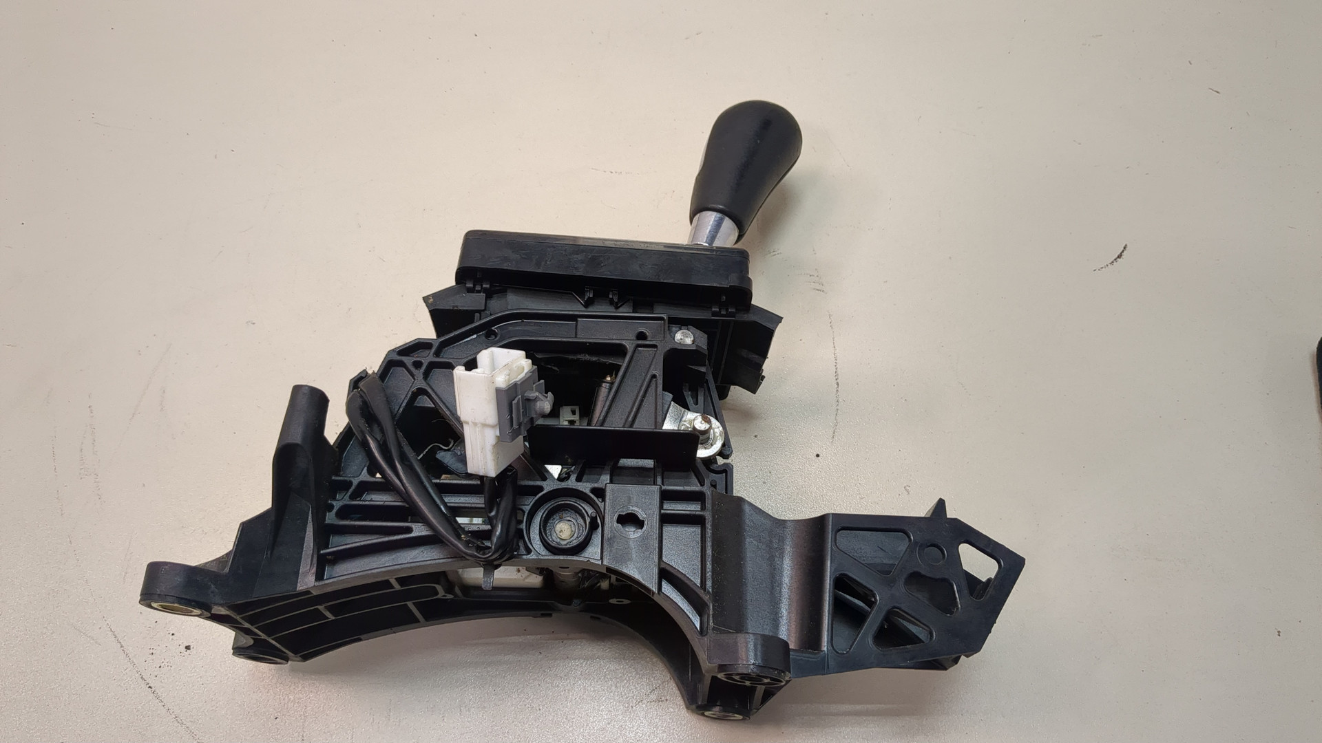 Кулиса МКПП / АКПП