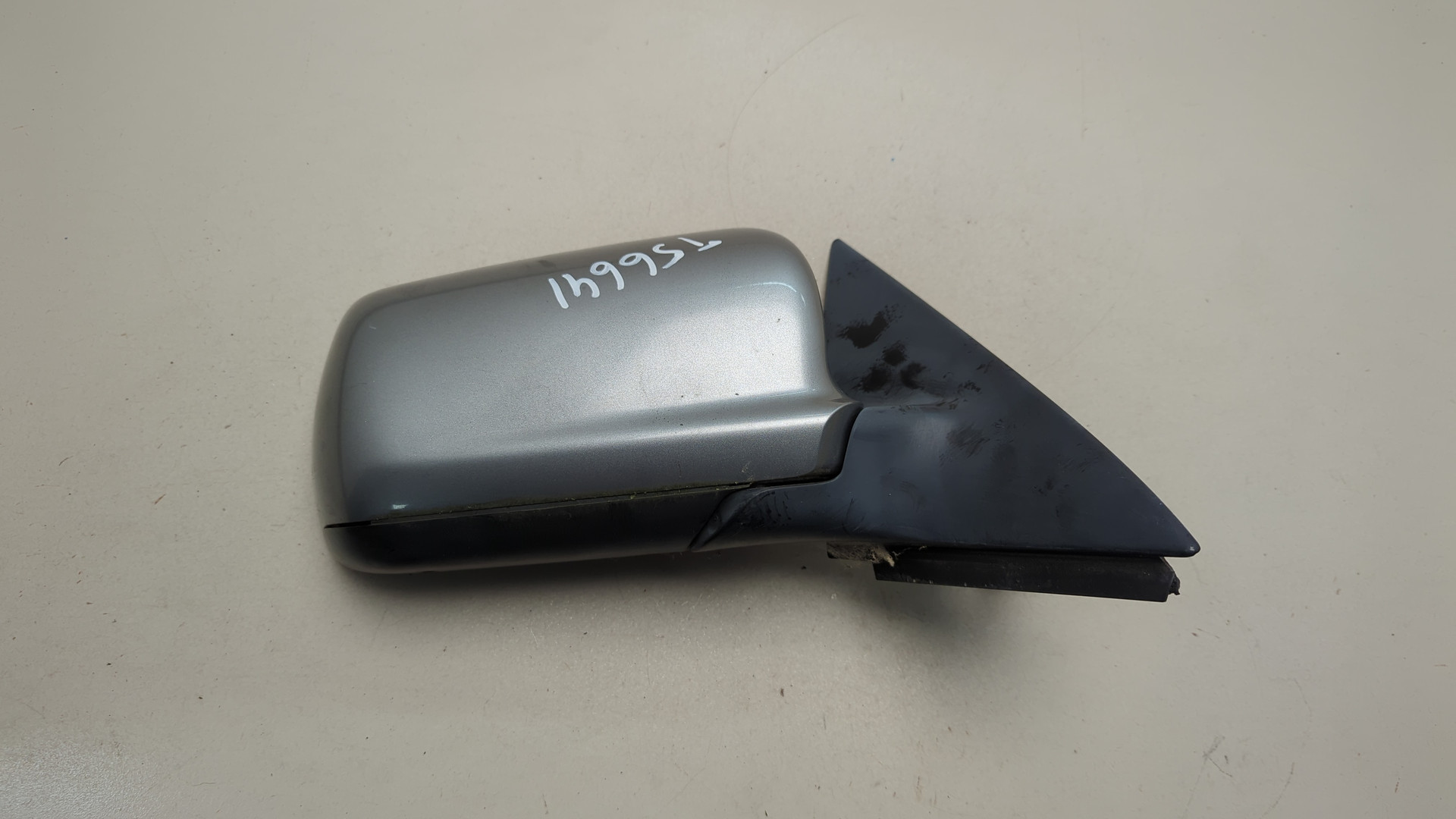 Зеркало правое электрическое